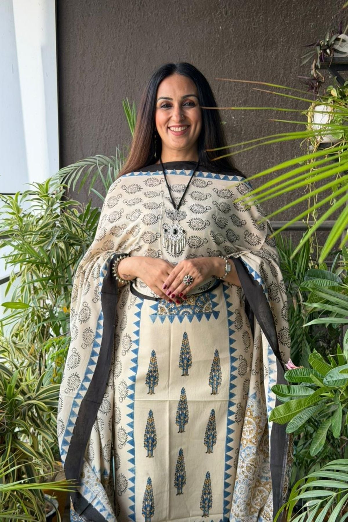 Handblocked Ajrakh Taj cotton full sets!!