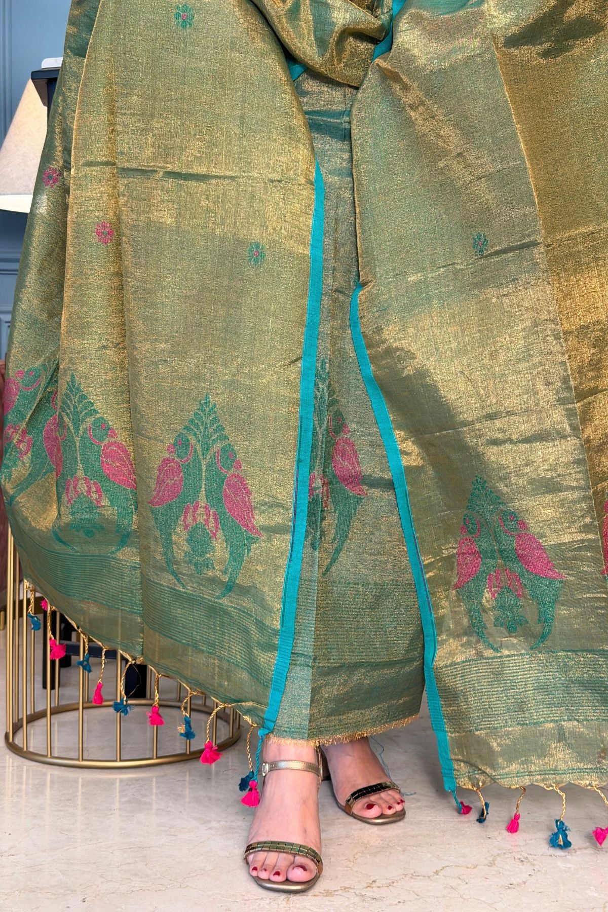 Handwoven Jamdani sets on tissue cotton!!