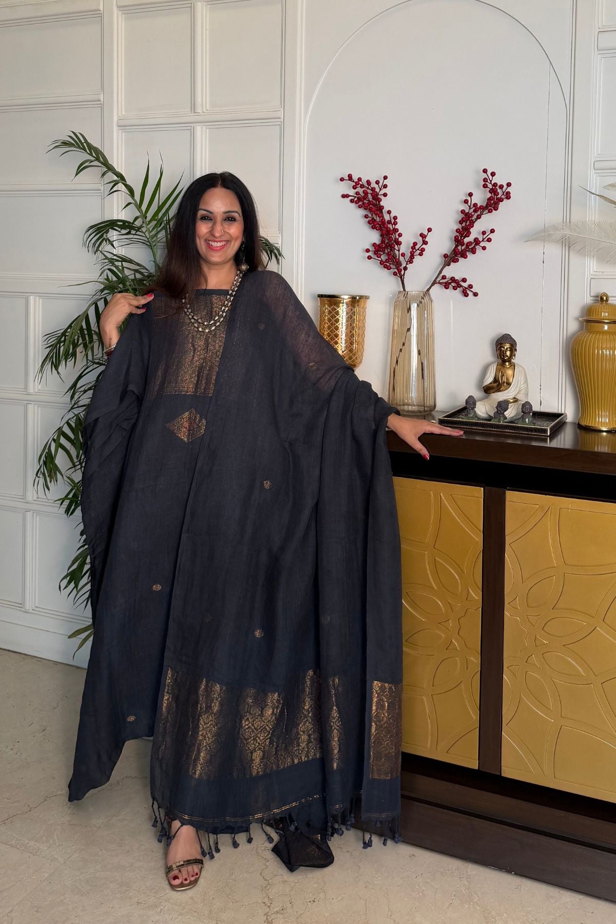 Jamdani Handwoven linen by linen sets!!