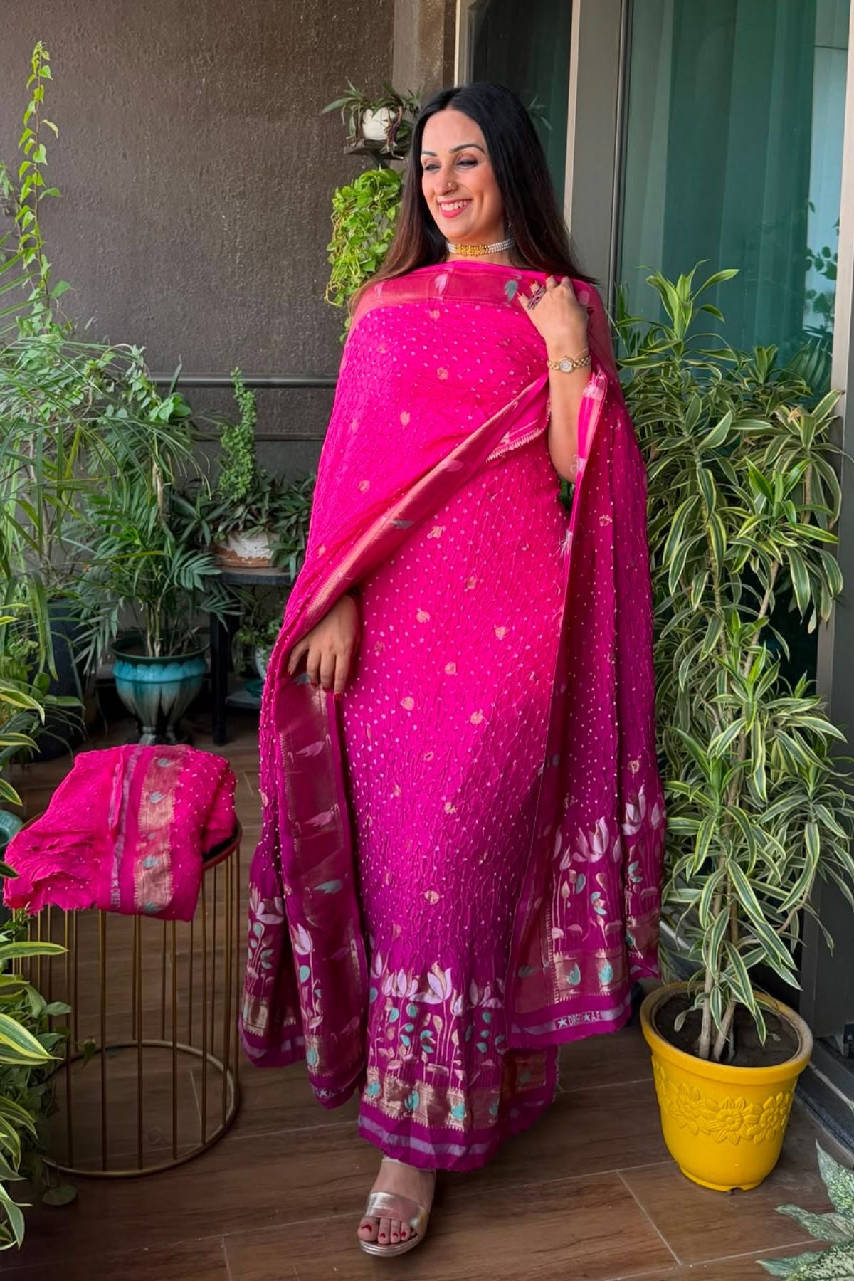 Pure gaji silk full set with hand done bandhani and zari weaving!!