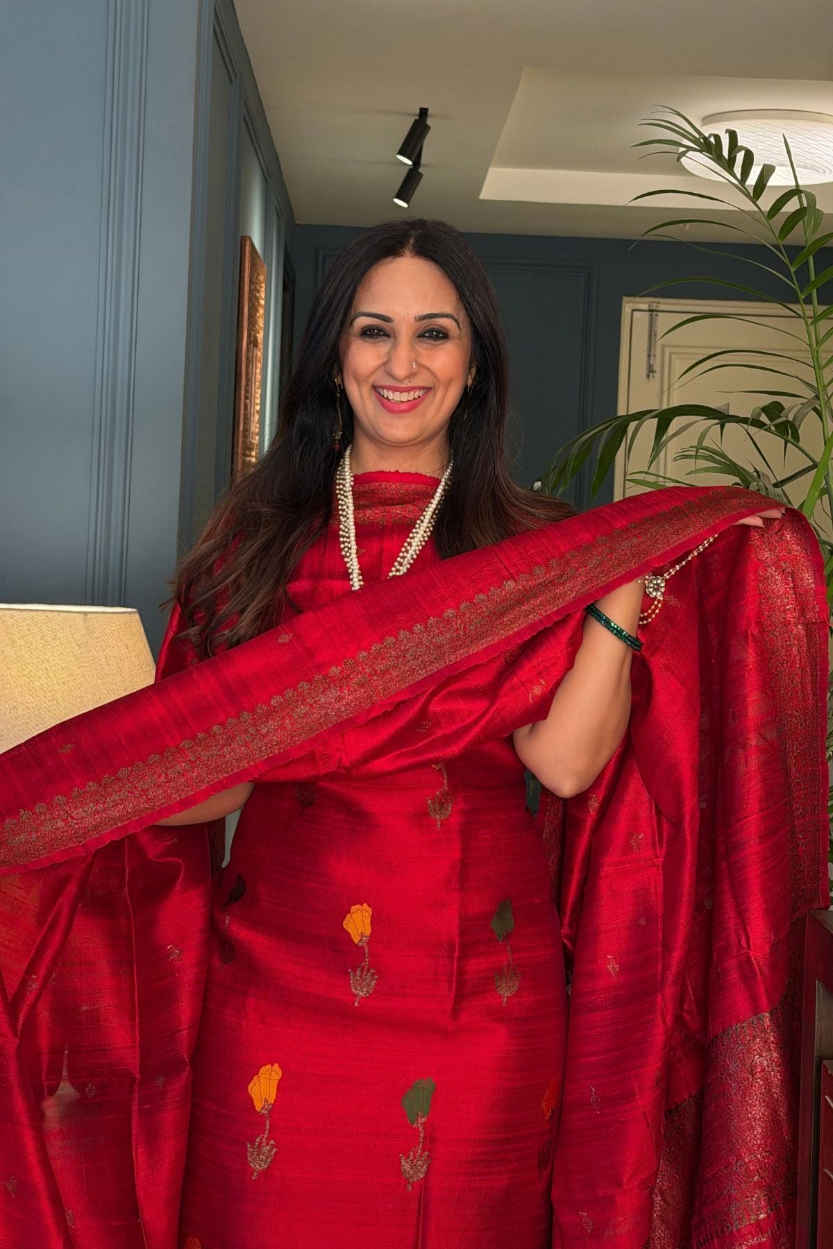 Handwoven Banarasi full sets in pure Raw silk!!