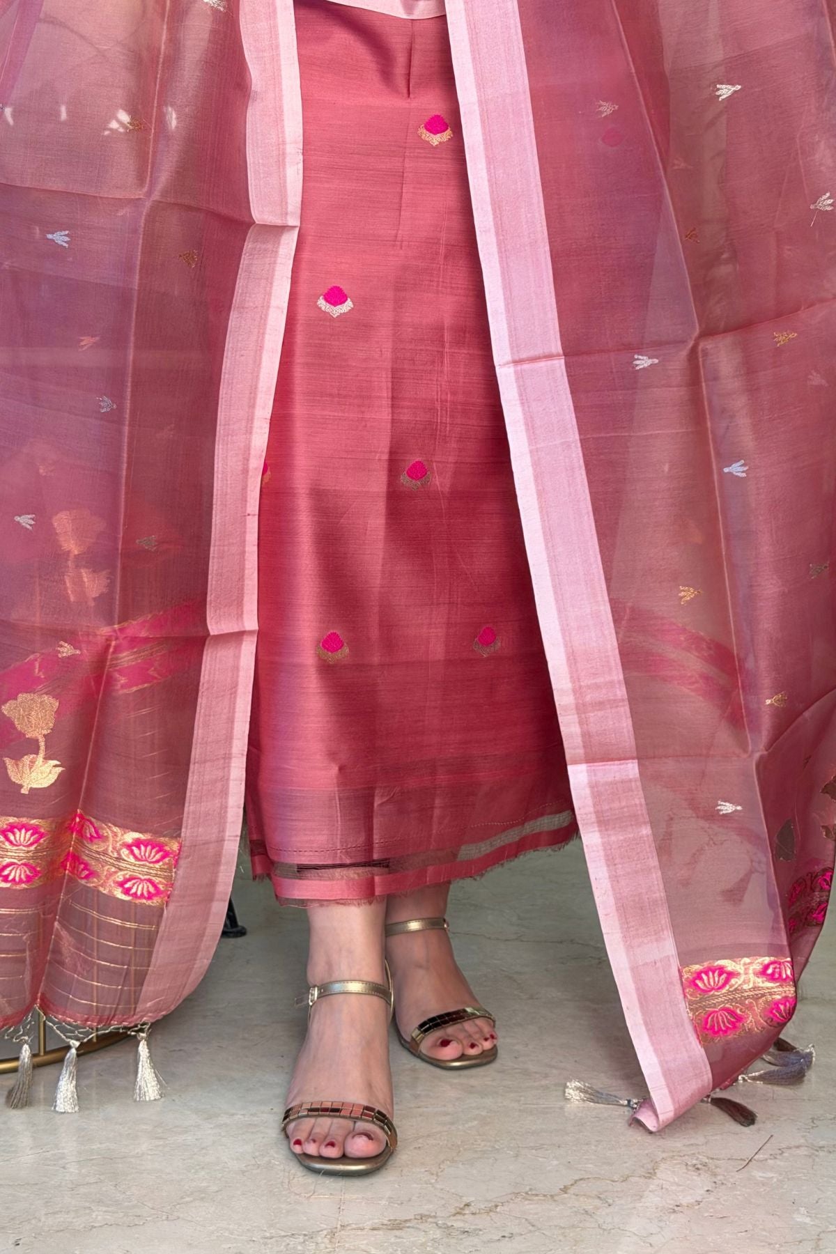 Handwoven pure raw mango silk suit sets!!
