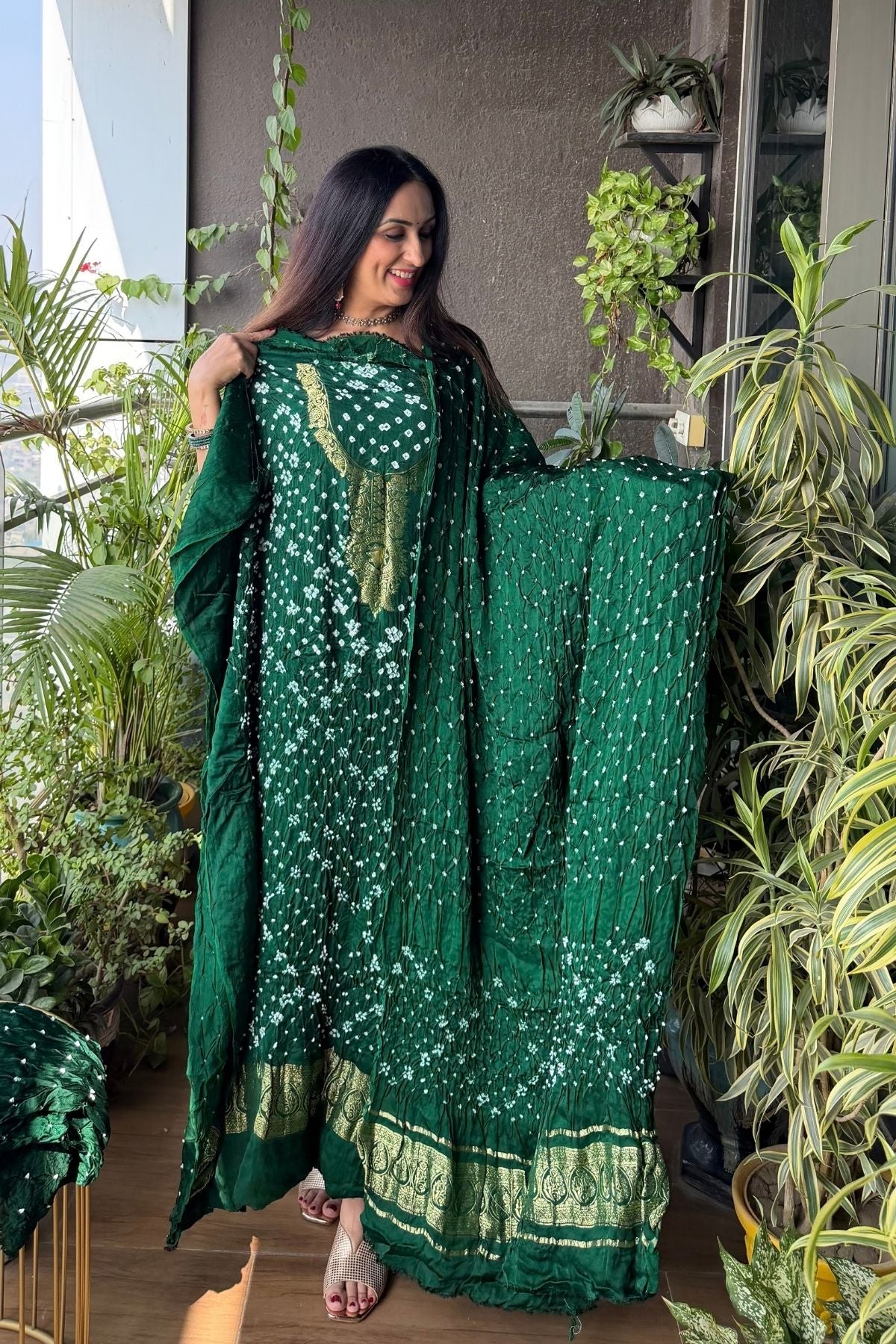 Pure modal silk full set with hand done bandhani and zari weaving!!
