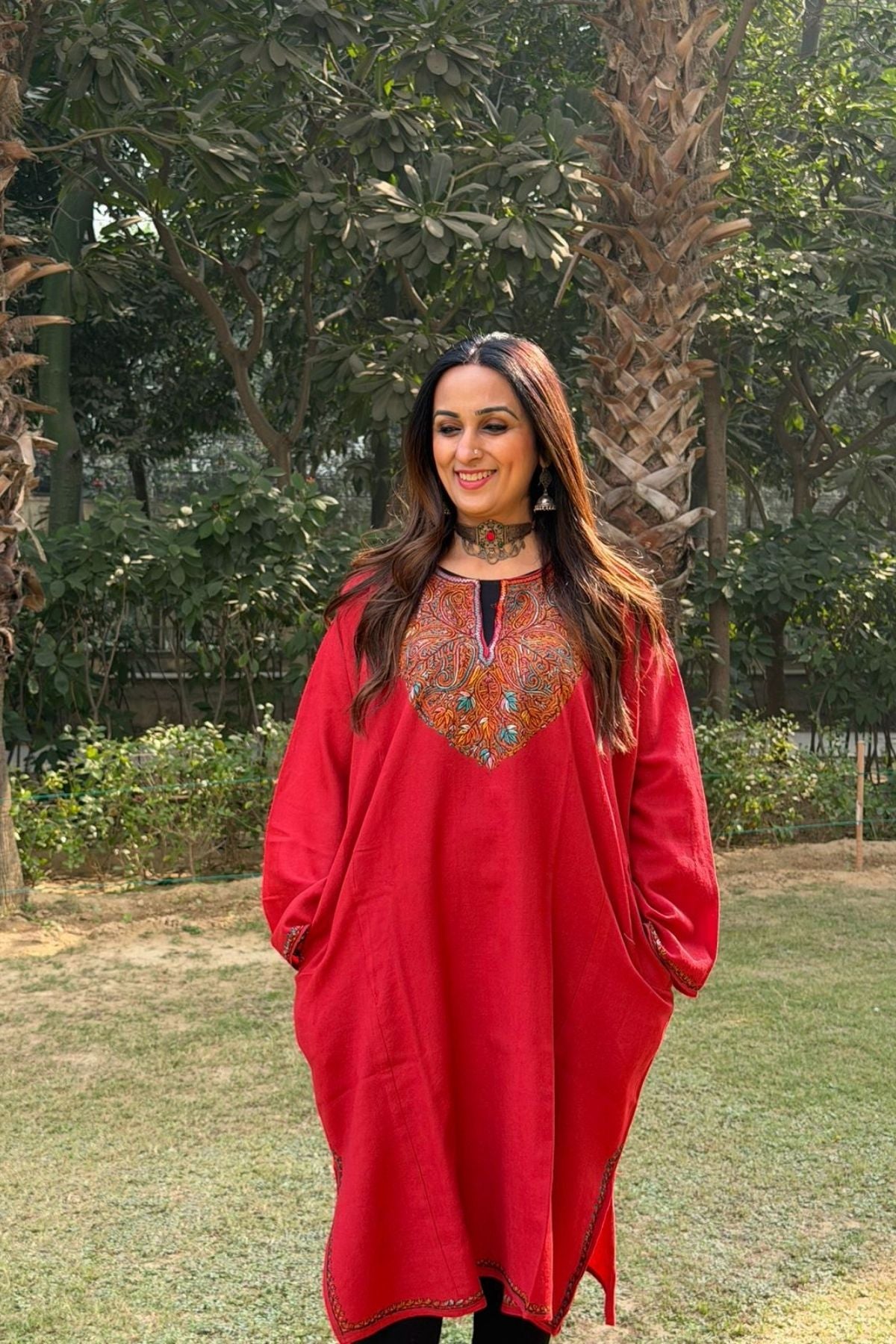 Sozni Handwork woollen Phiran