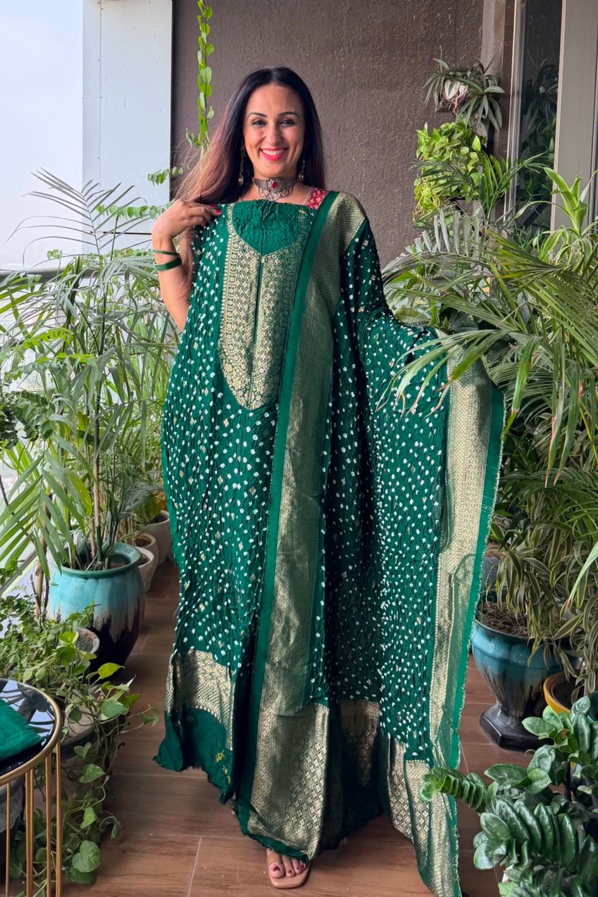 Pure gaji silk full set with hand done bandhani and zari weaving!!
