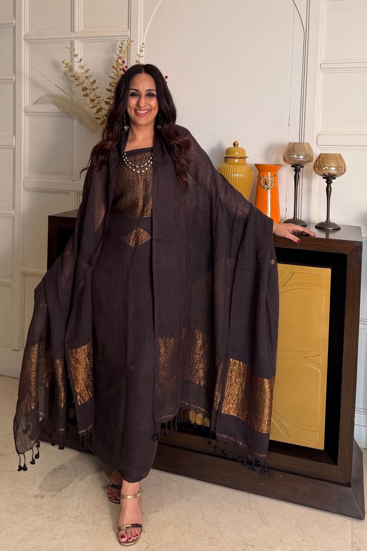 Jamdani Handwoven linen by linen sets!!
