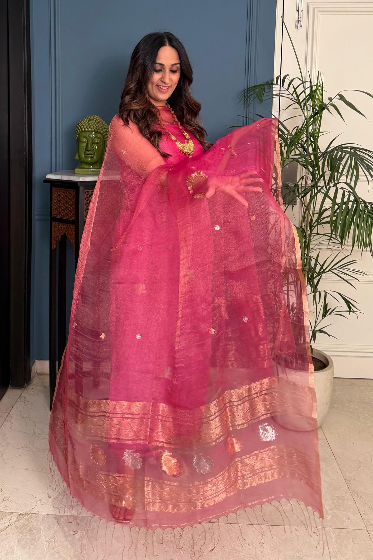 Pure tissue Kora Muslin kurta dupatta set with Jamdani zari weave!!