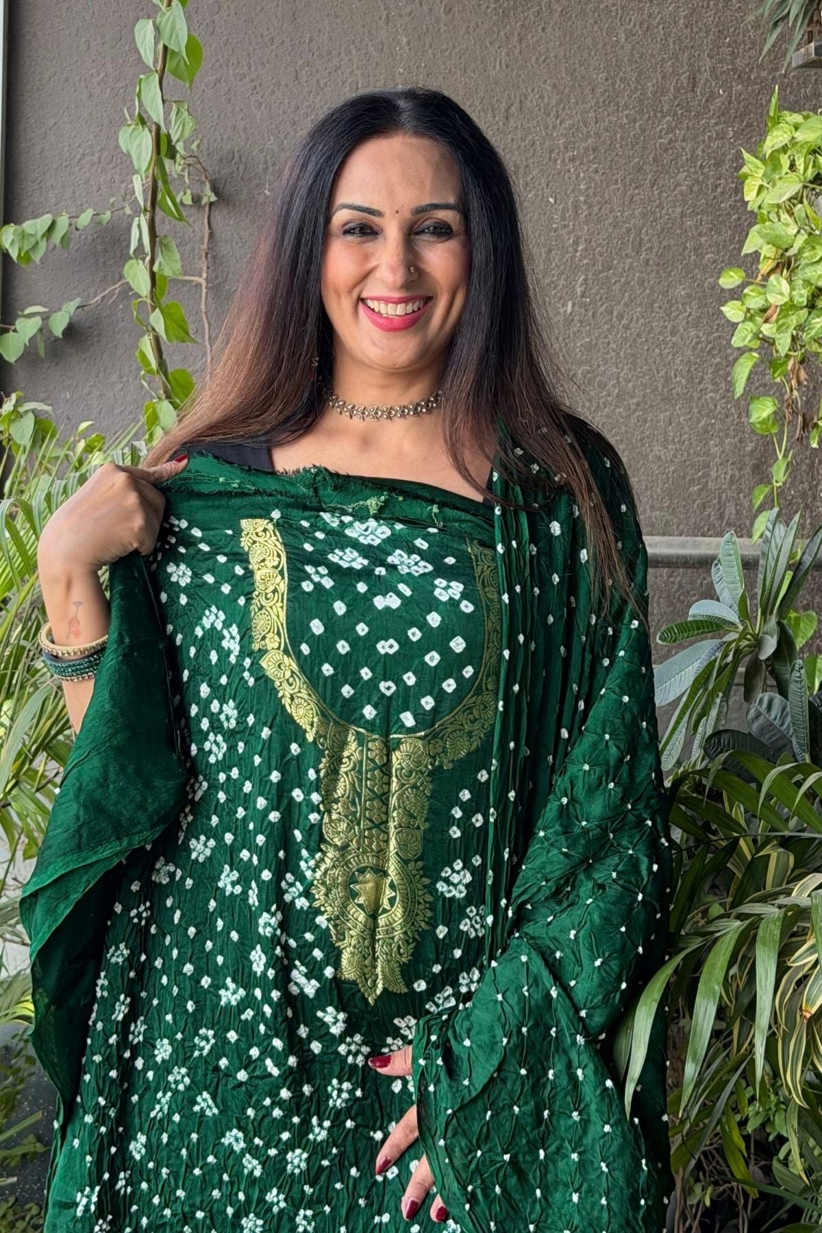 Pure modal silk full set with hand done bandhani and zari weaving!!