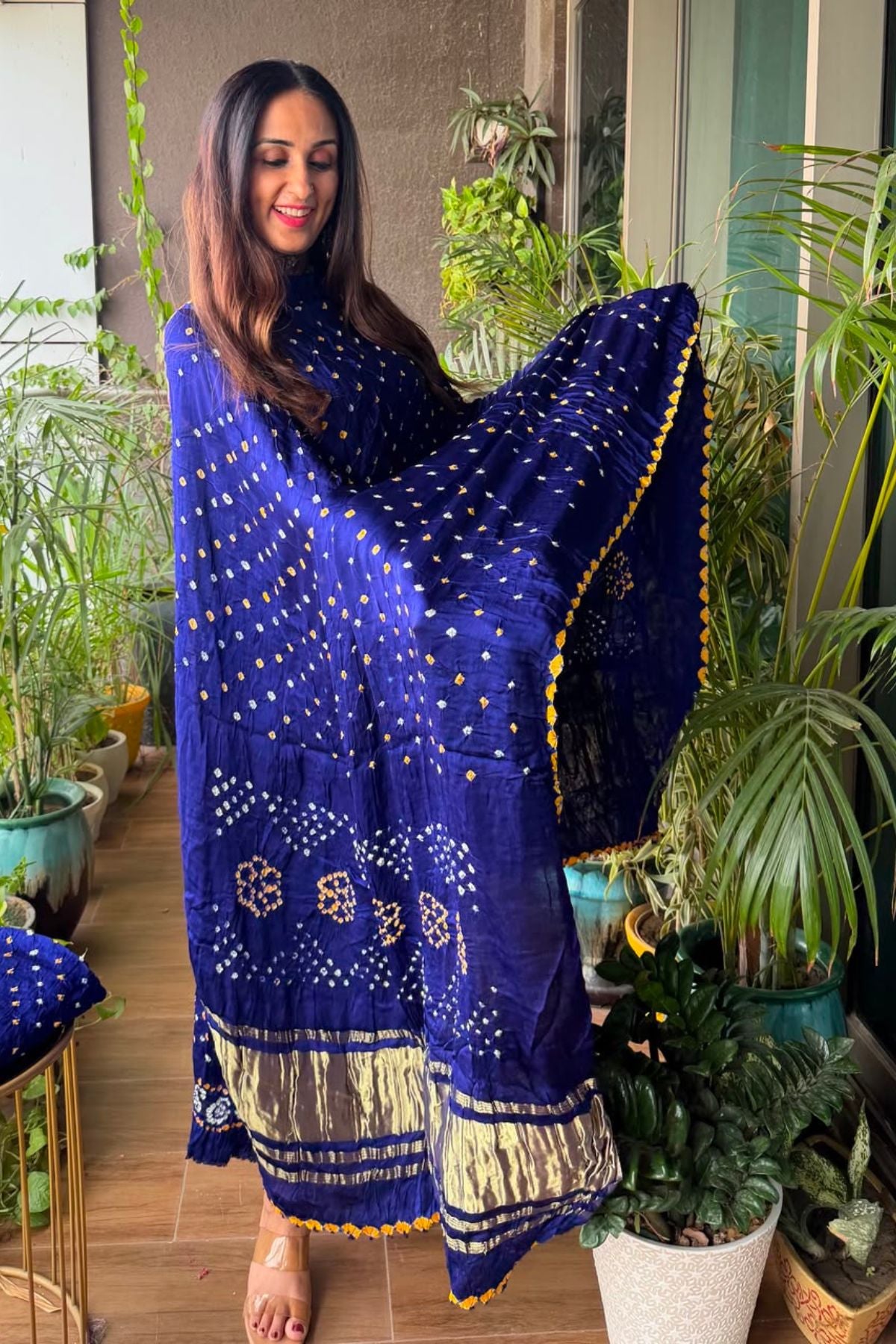 Hand done BANDHANI full set on pure modal!!