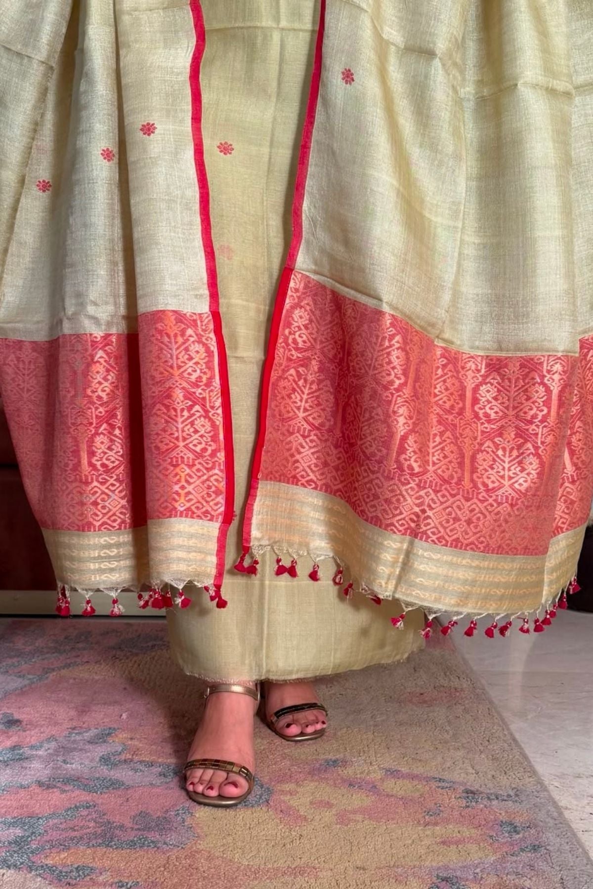 Tangail weave on Pure Tussar Silk -Kurta Dupatta set