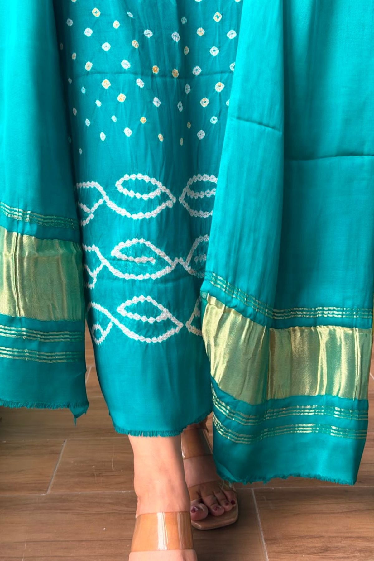 Handcrafted Bandhani ombré kurta dupatta set on pure modal!!