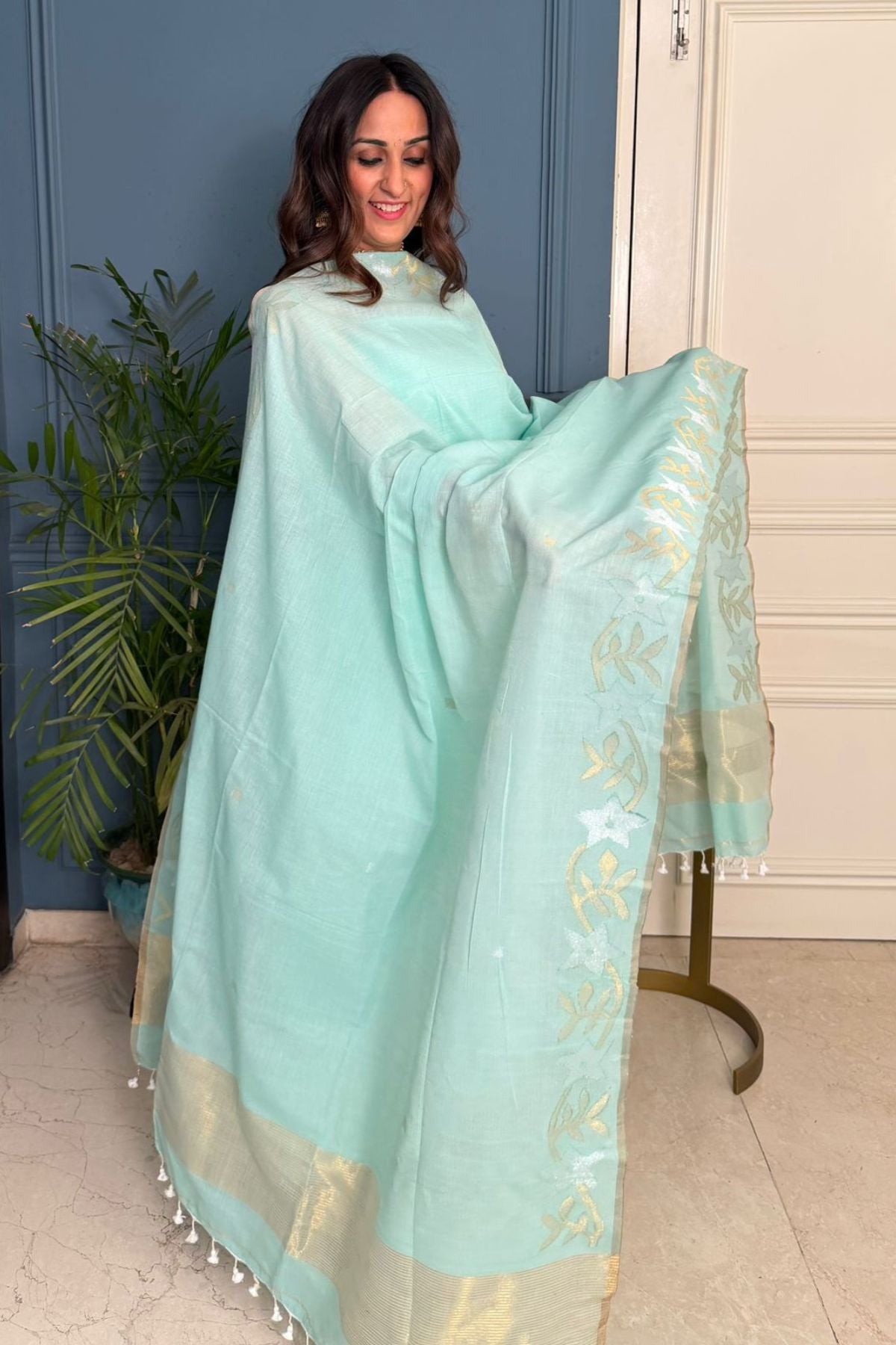 Jamdani with tested zari weave on pure cotton