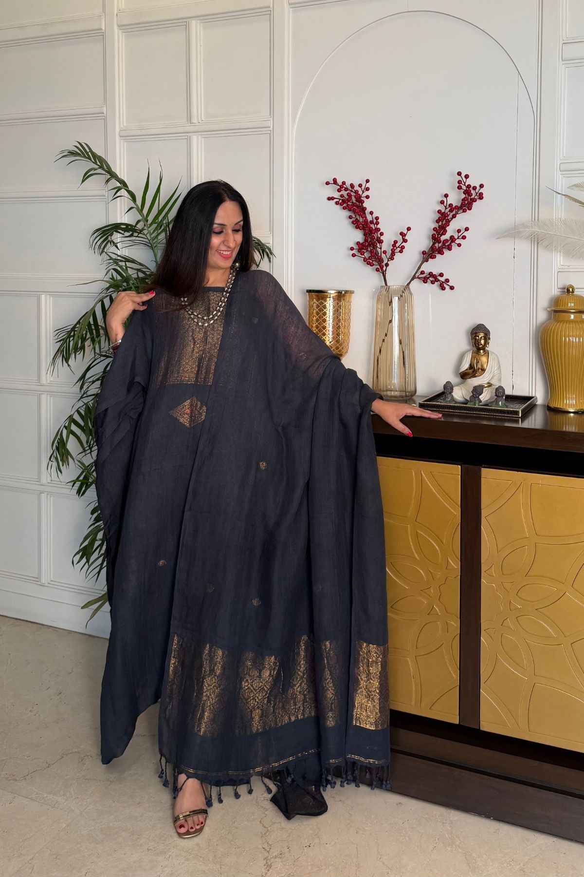 Jamdani Handwoven linen by linen sets!!