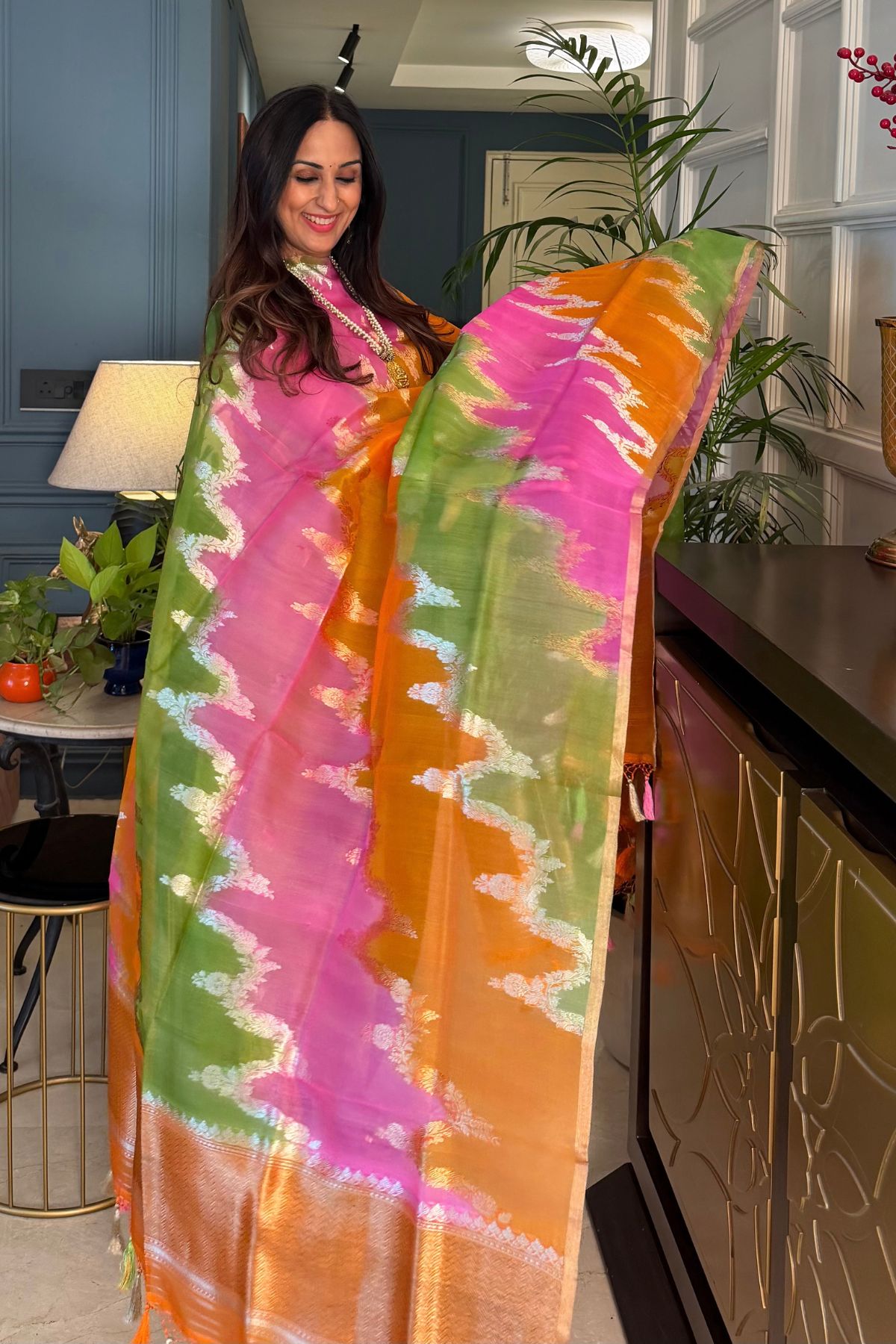 Handwoven pure Banarasi raw mango silk suit sets with rangkaat dupatta!!