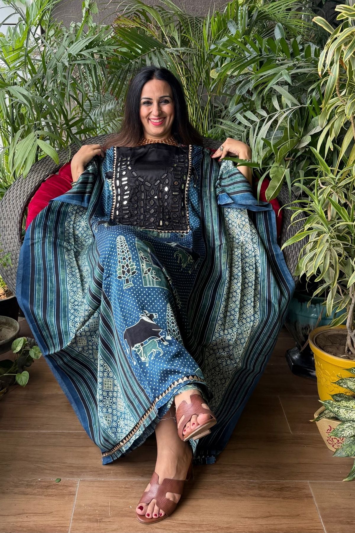 Handcrafted kurta with Kutch mirror work on pure Mashru!!
