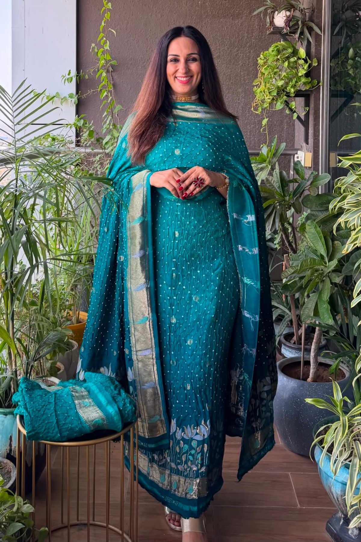 Pure gaji silk full set with hand done bandhani and zari weaving!!