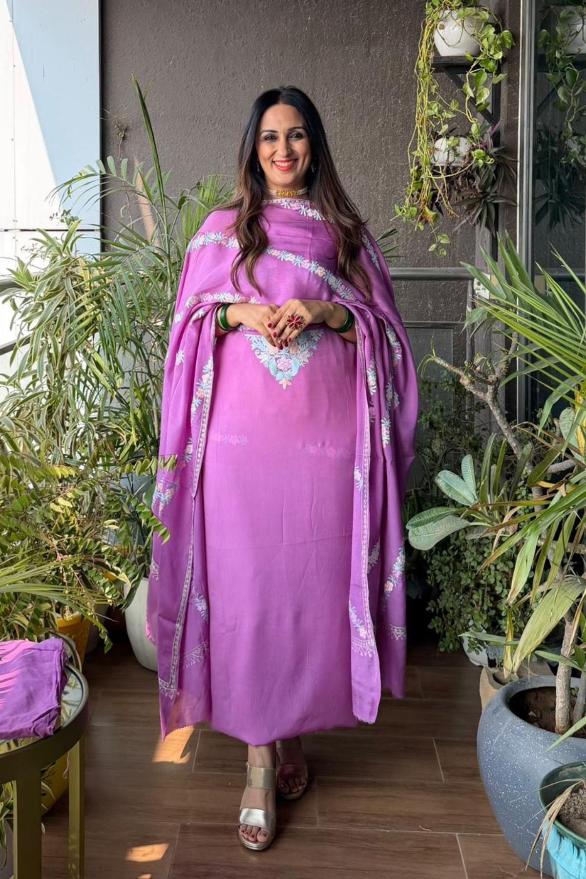 Chinon full sets with Kashmiri Aari embroidery!!!