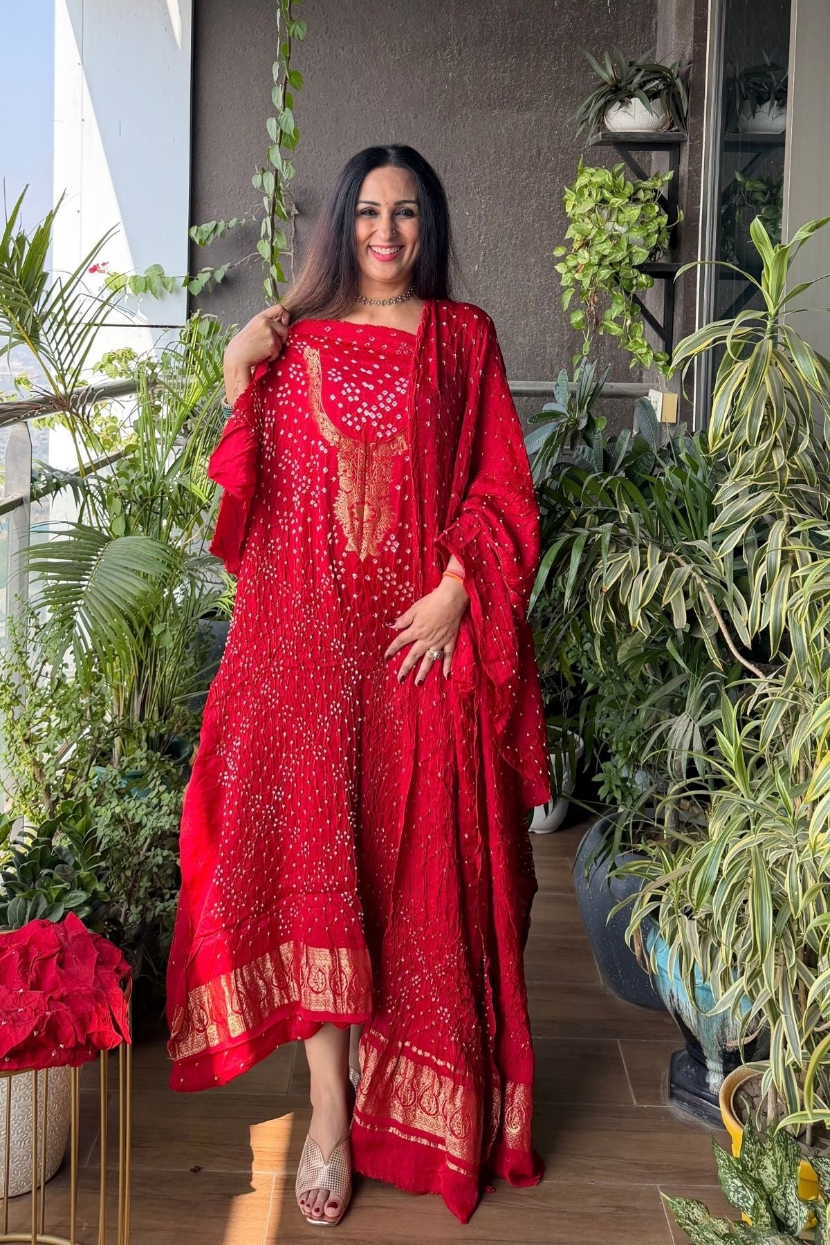 Pure modal silk full set with hand done bandhani and zari weaving!!
