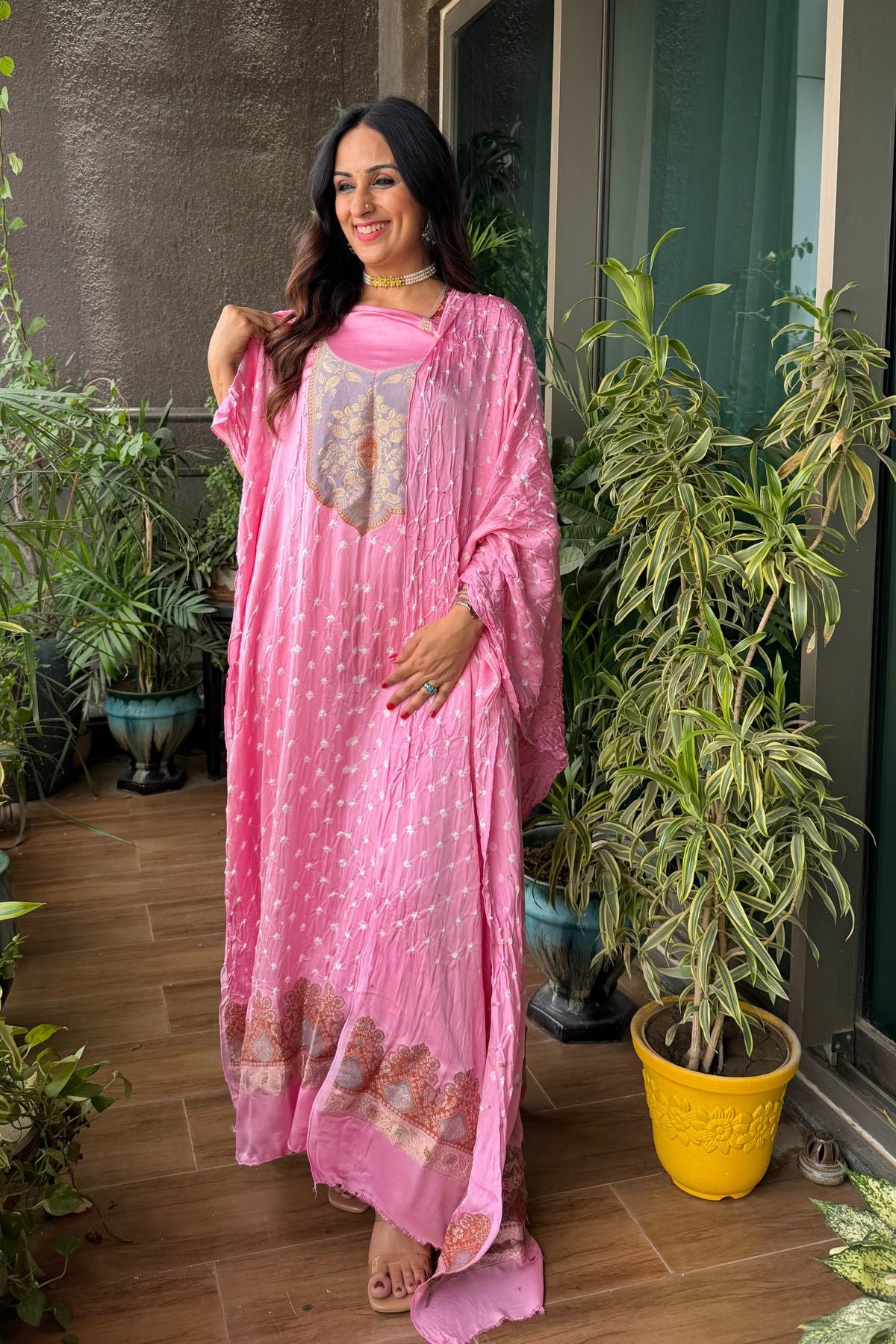 Bandhani with zari work kurta dupatta set on pure modal!!