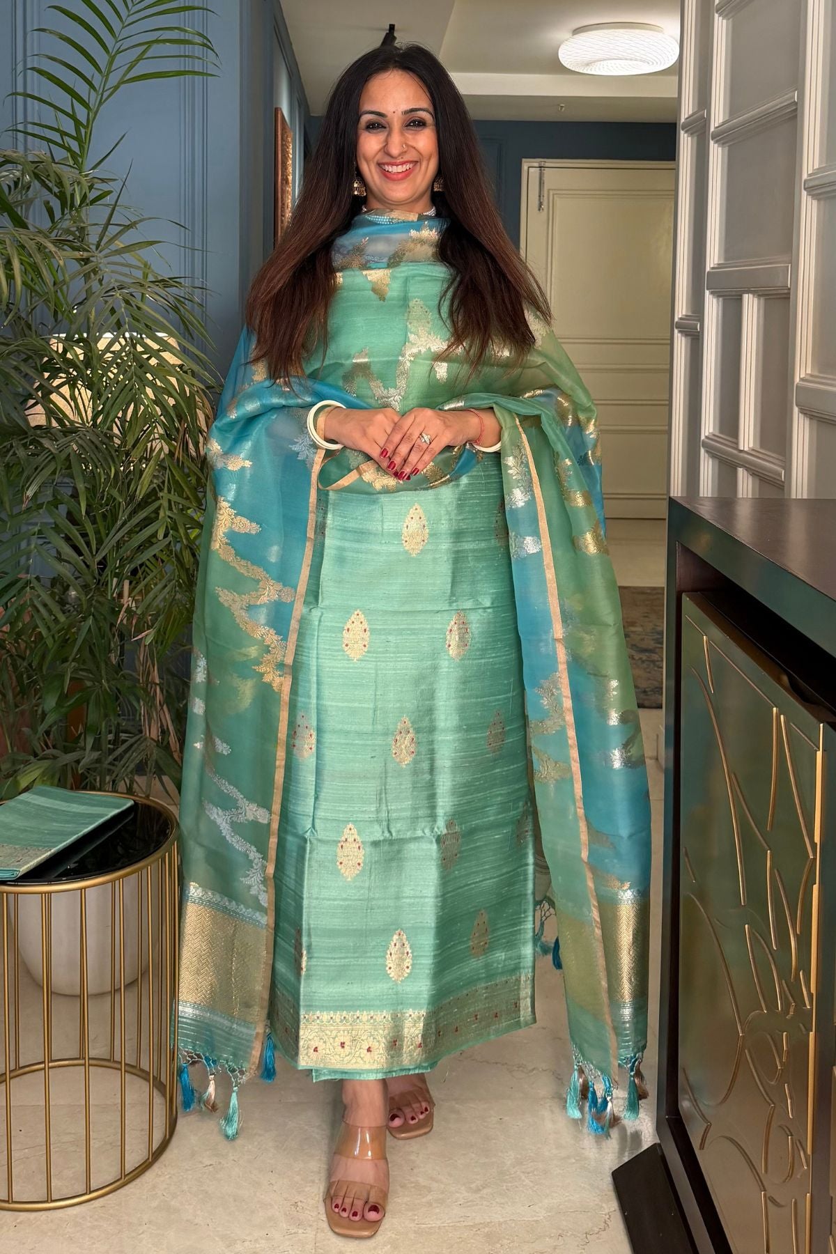 Pure Raw silk Banarasi set with pure Kora rangkaat dupatta!!