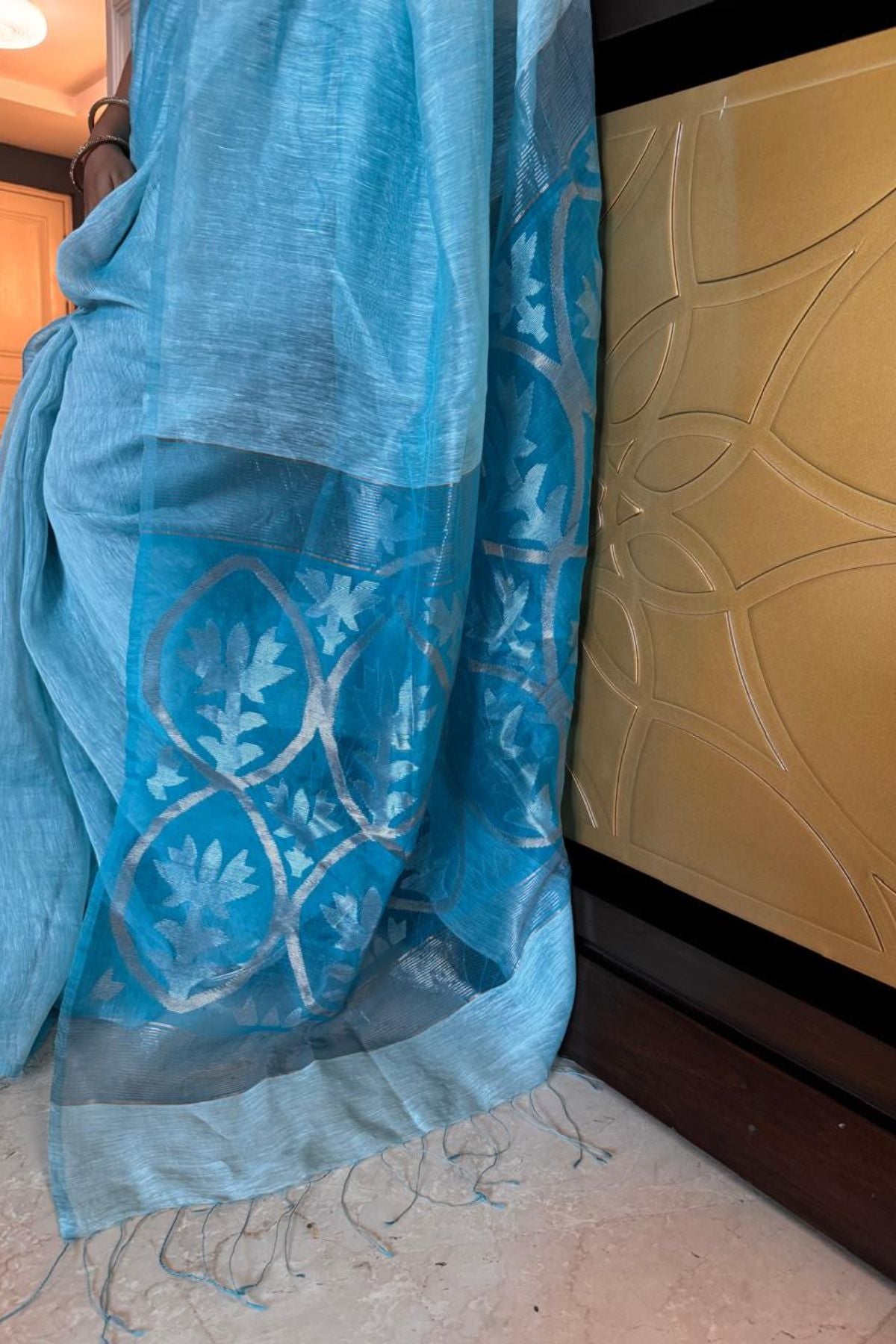 Handwoven pure Silk linen Saree