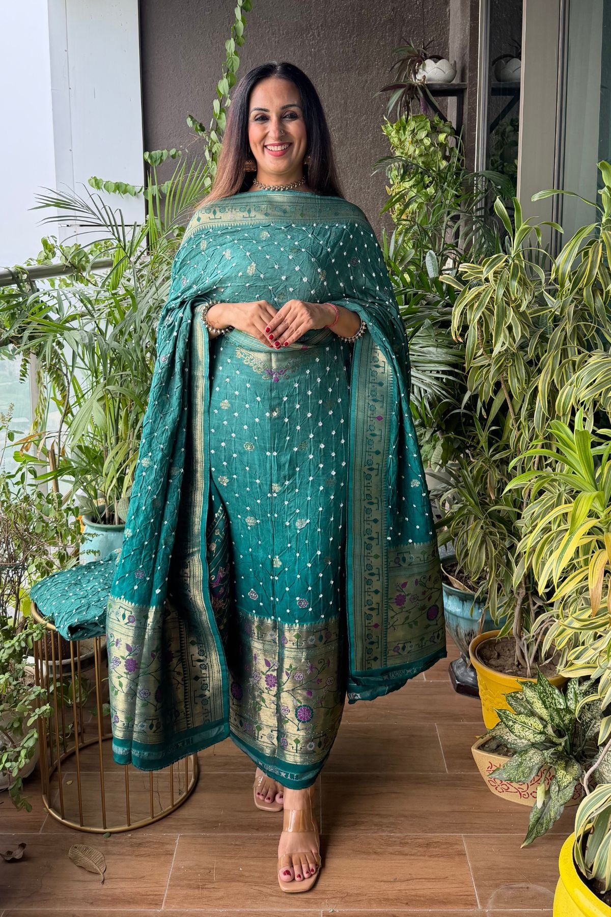 Pure gaji silk full set with hand done bandhani and zari weaving!!