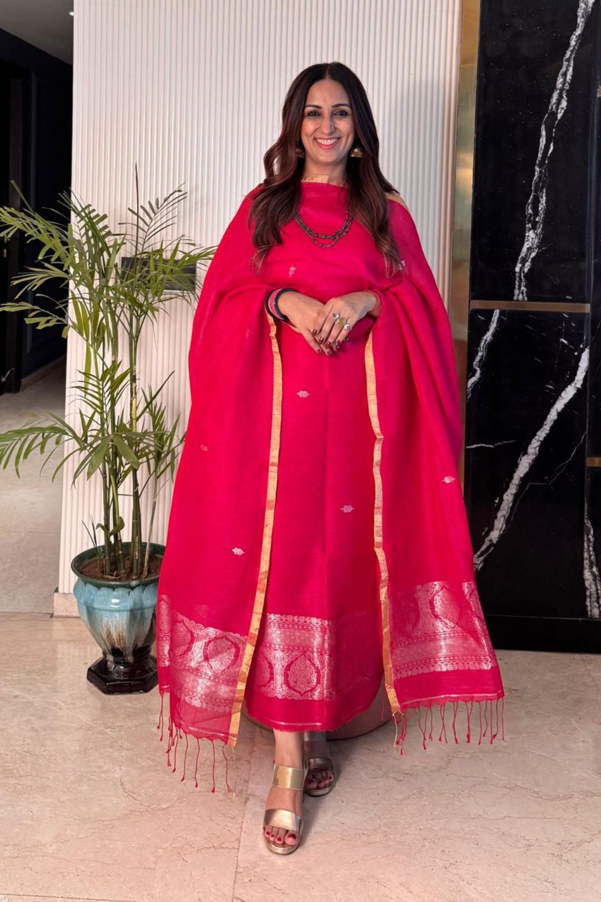 Jamdani and Banarasi weave kurta dupatta set