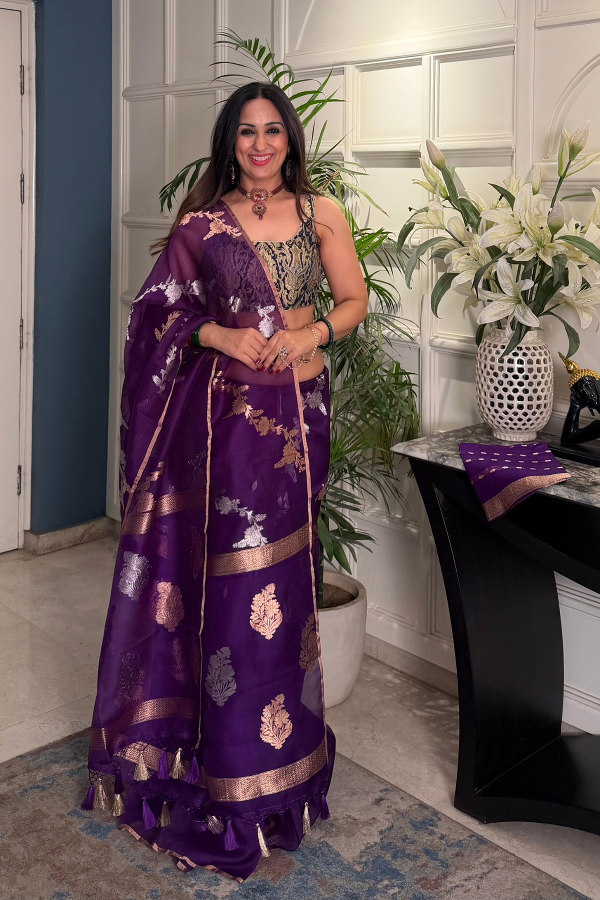 Handwoven zari weave Banarasi silk saree with blouse!!