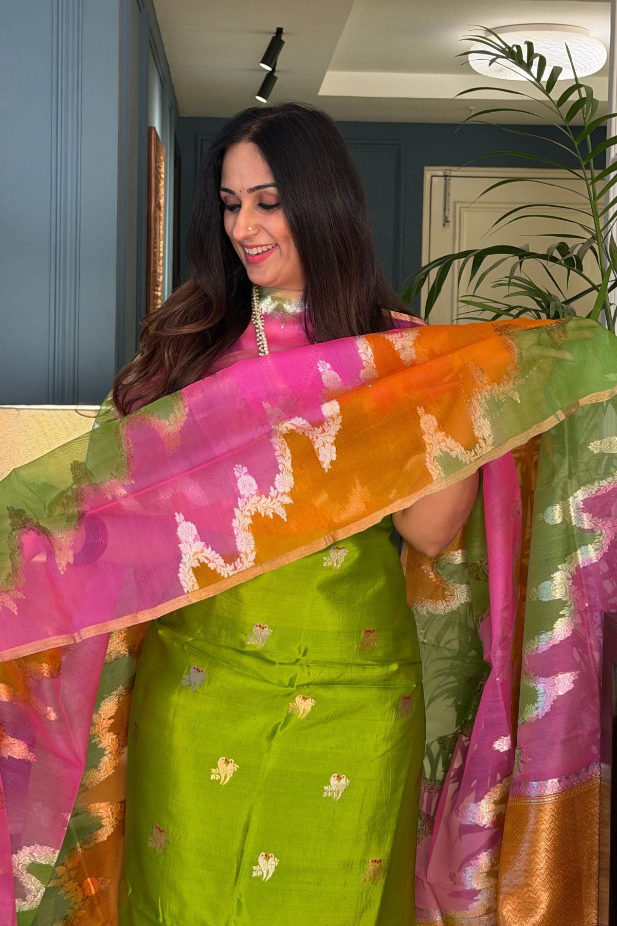 Handwoven pure Banarasi raw mango silk suit sets with rangkaat dupatta!!