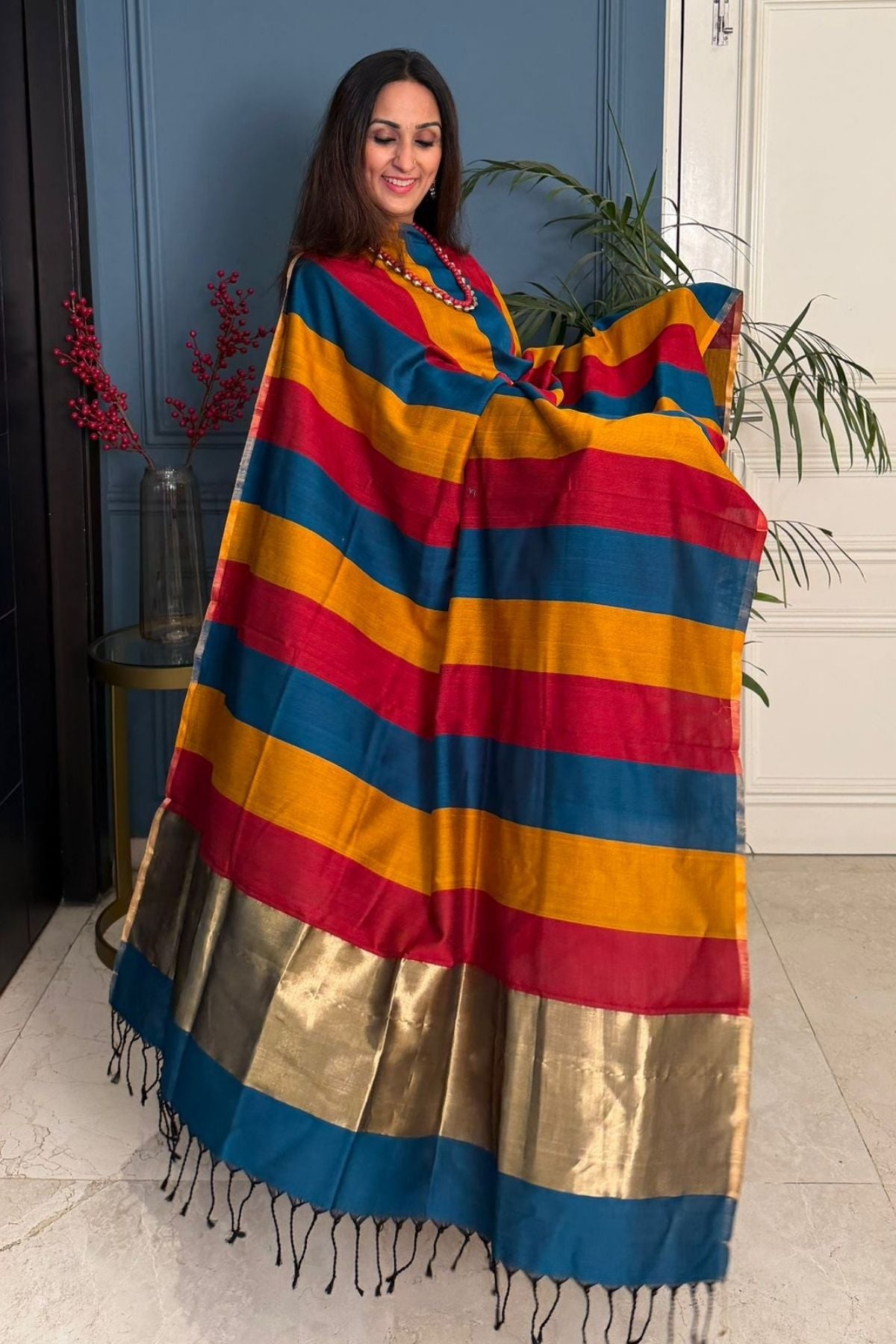 Maheshwari weave kurta dupatta set on cotton silk