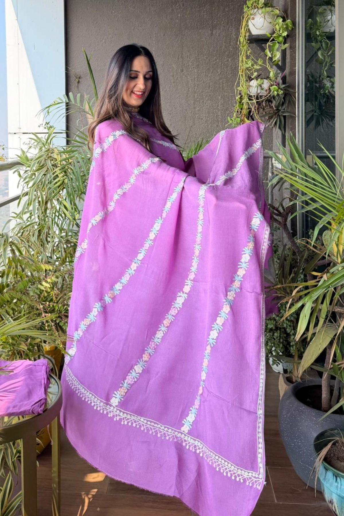 Chinon full sets with Kashmiri Aari embroidery!!!