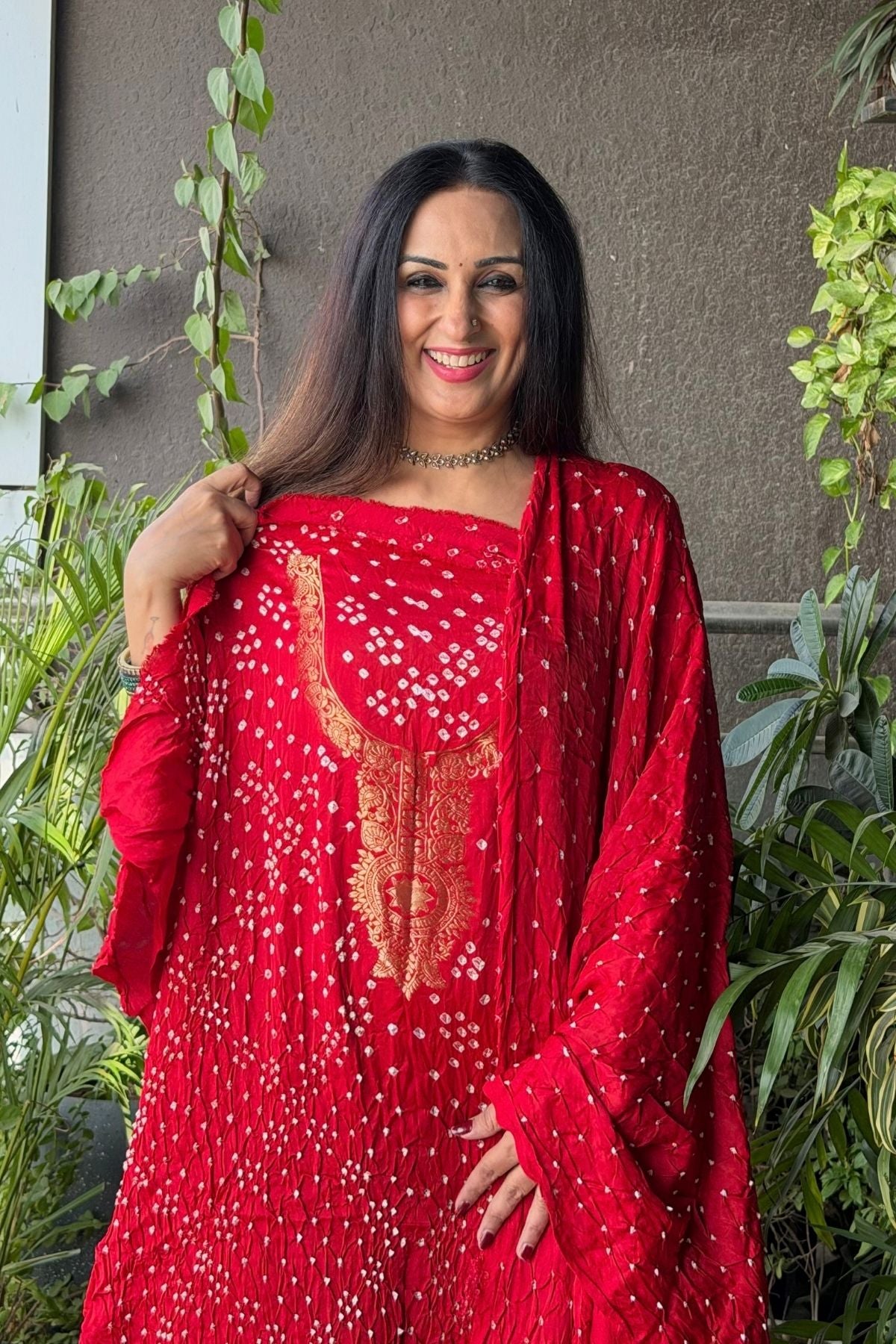 Pure modal silk full set with hand done bandhani and zari weaving!!