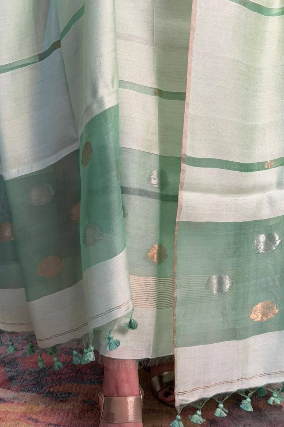 Pure Muslin Bangalore Silk kurta dupatta set with Jamdani work!!