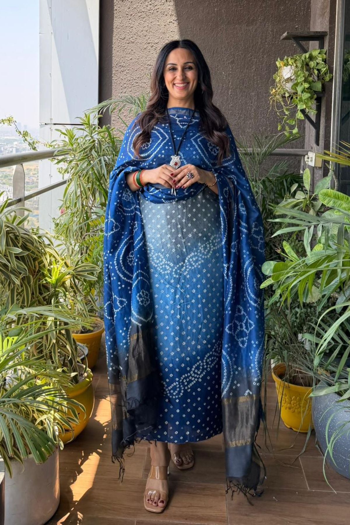 Bandhani kurta dupatta set on shaded Chanderi silk!!