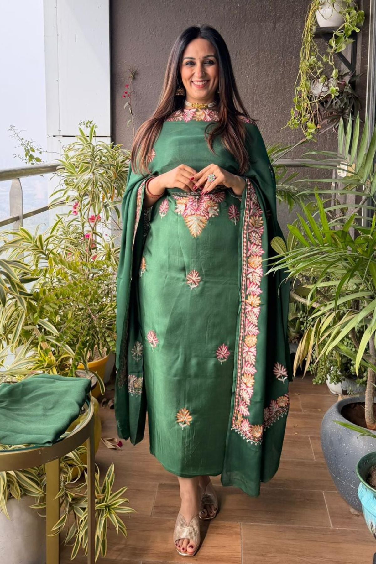 Upadda suit sets with Kashmiri Aari work!!