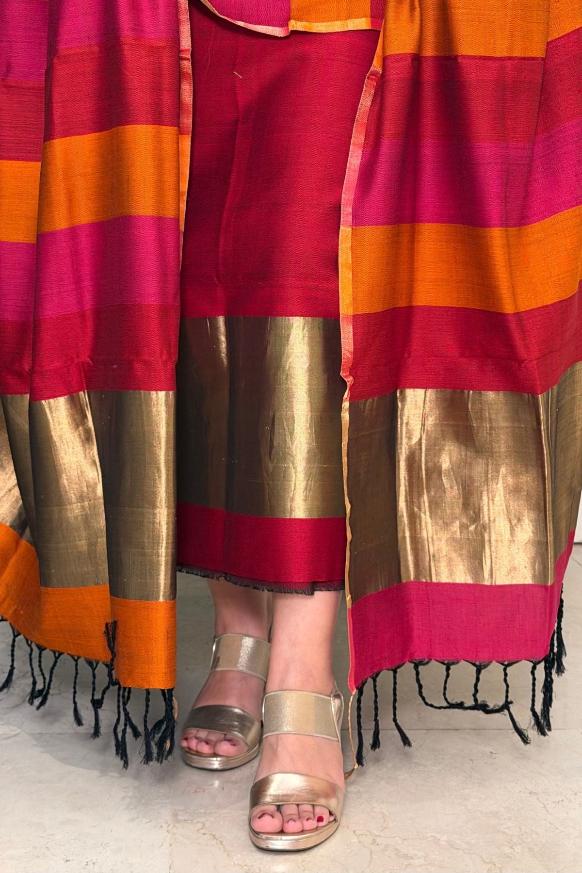 Maheshwari weave kurta dupatta set on cotton silk