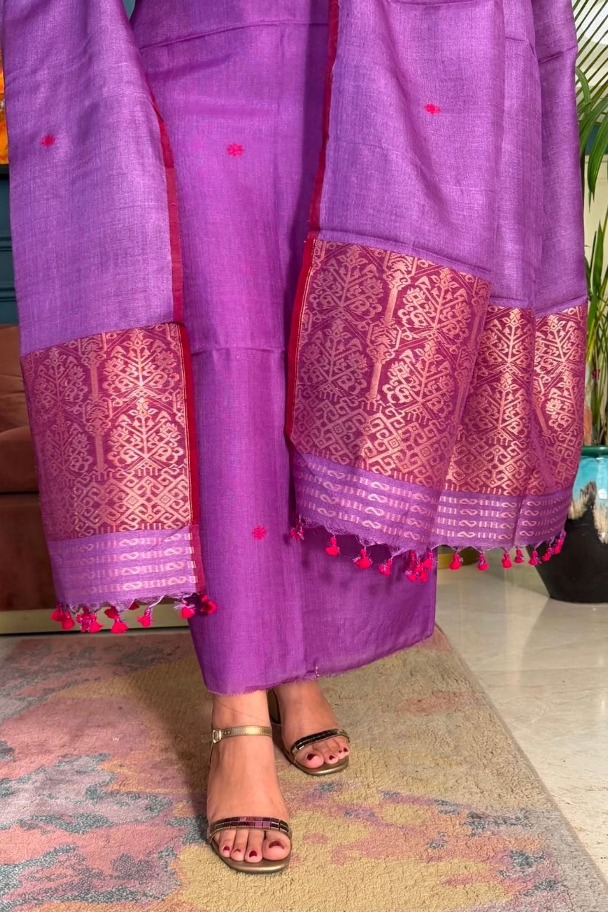 Tangail weave on Pure Tussar Silk -Kurta Dupatta set