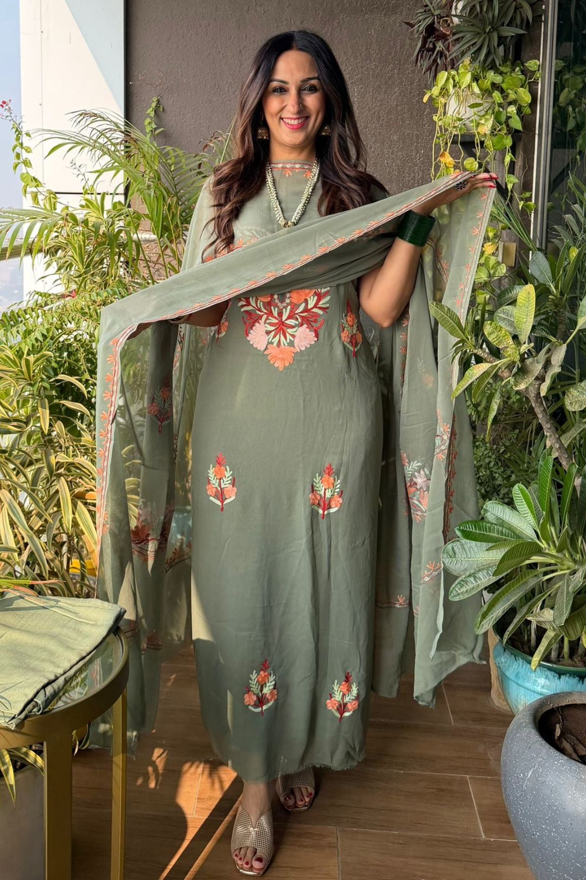 Georgette full suit set with Kashmiri embroidery