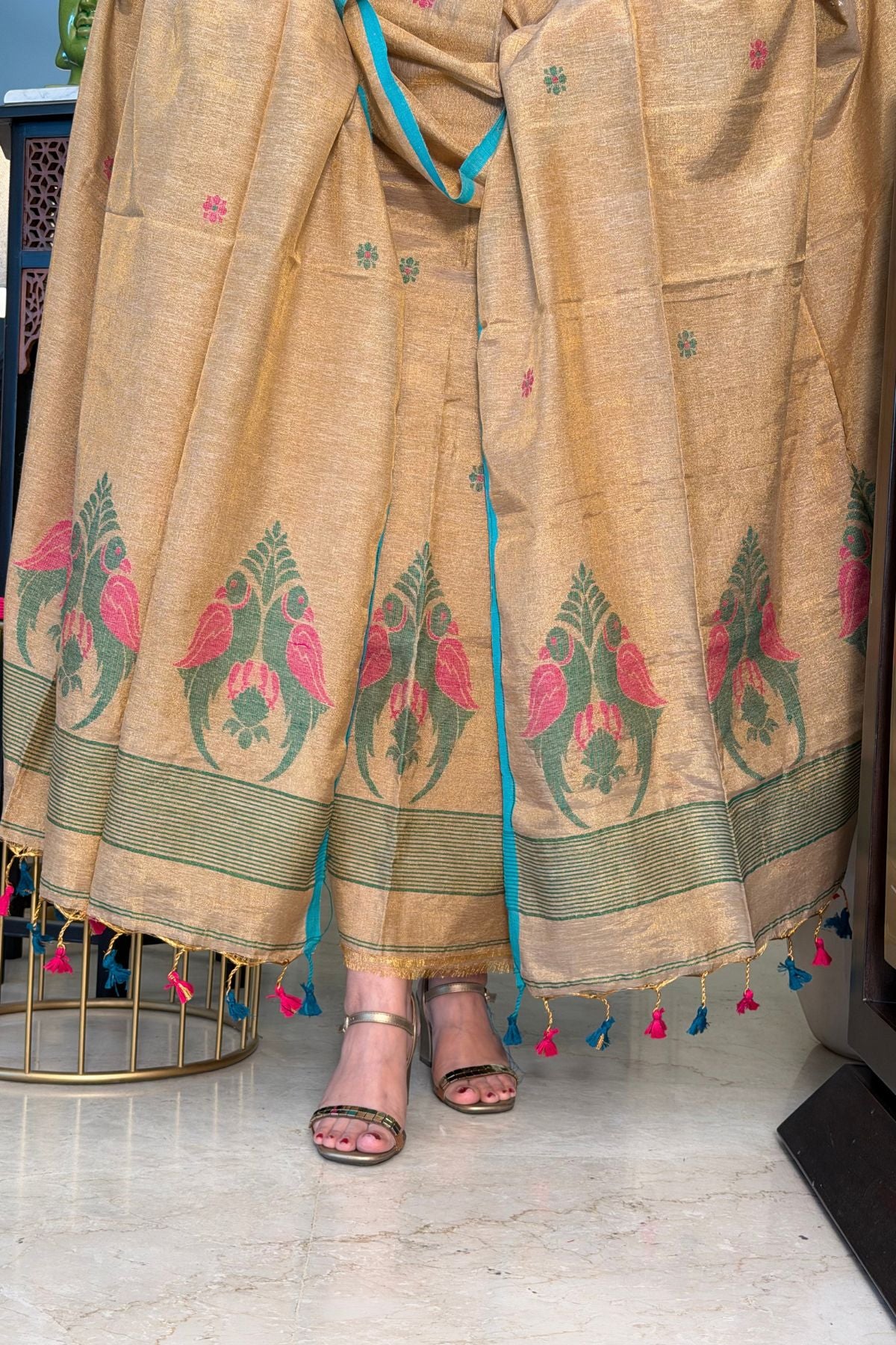 Handwoven Jamdani sets on tissue cotton!!