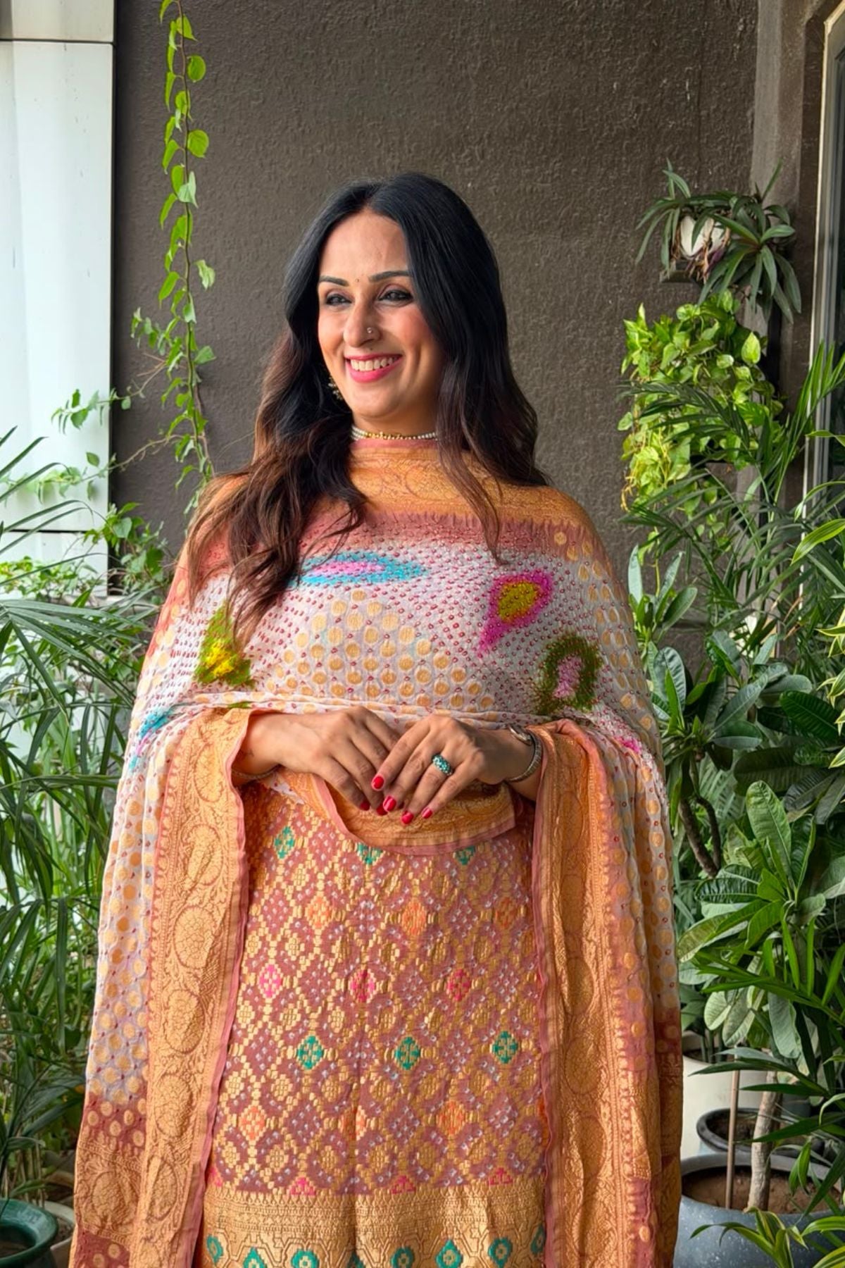 Banarasi khaddi georgette with red Bandhani kurta dupatta set!!!