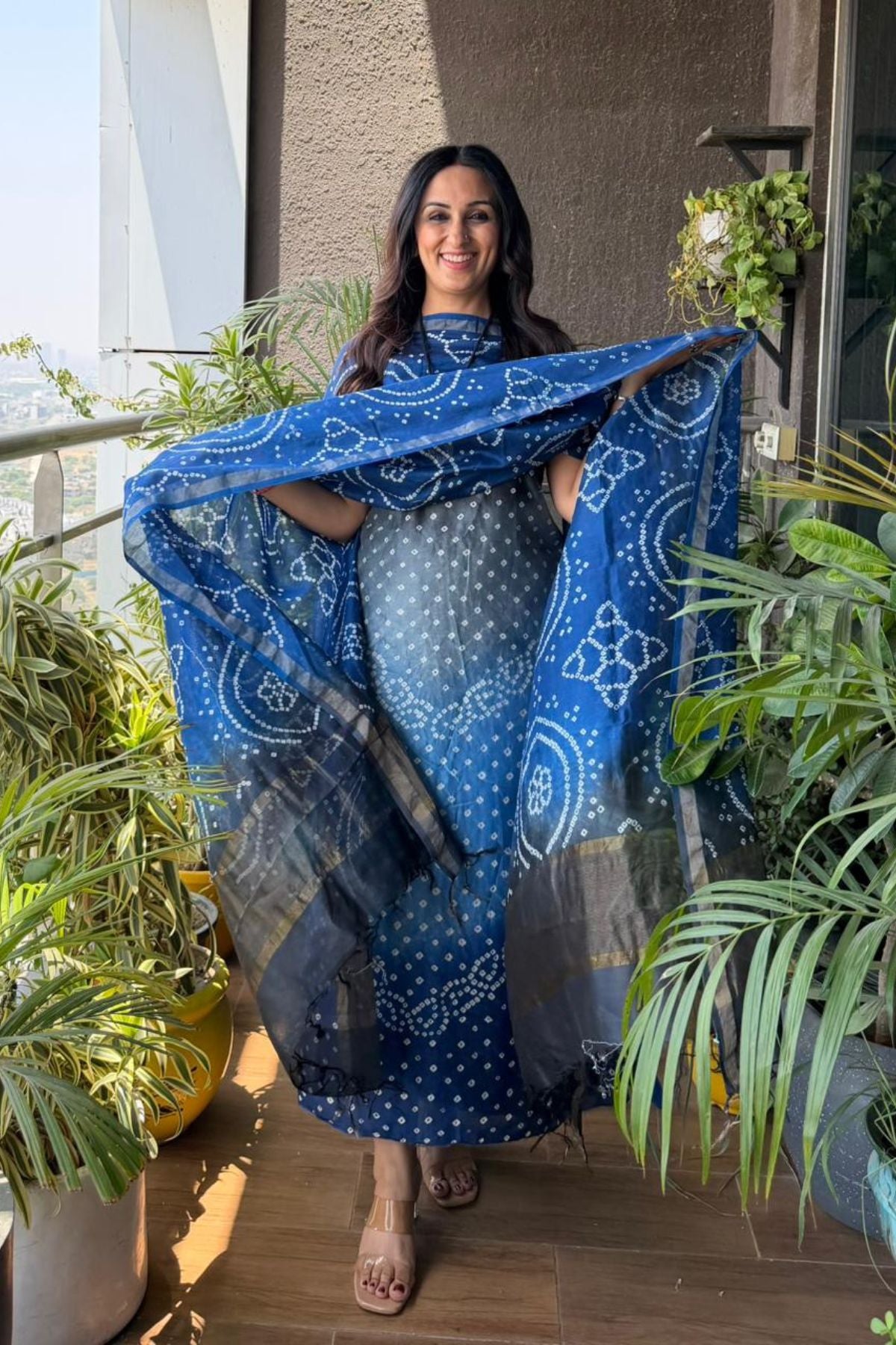 Bandhani kurta dupatta set on shaded Chanderi silk!!
