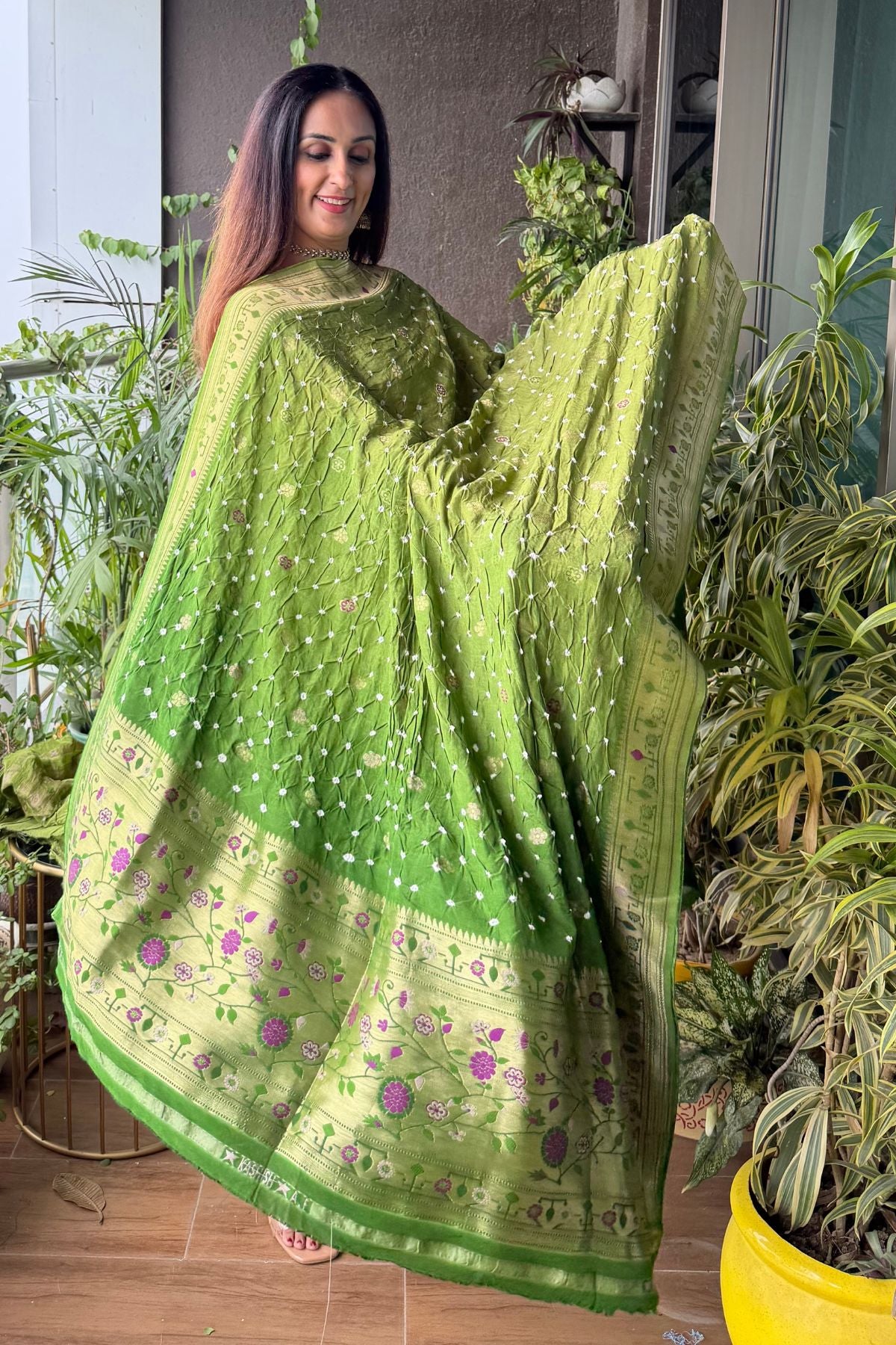 Pure gaji silk full set with hand done bandhani and zari weaving!!