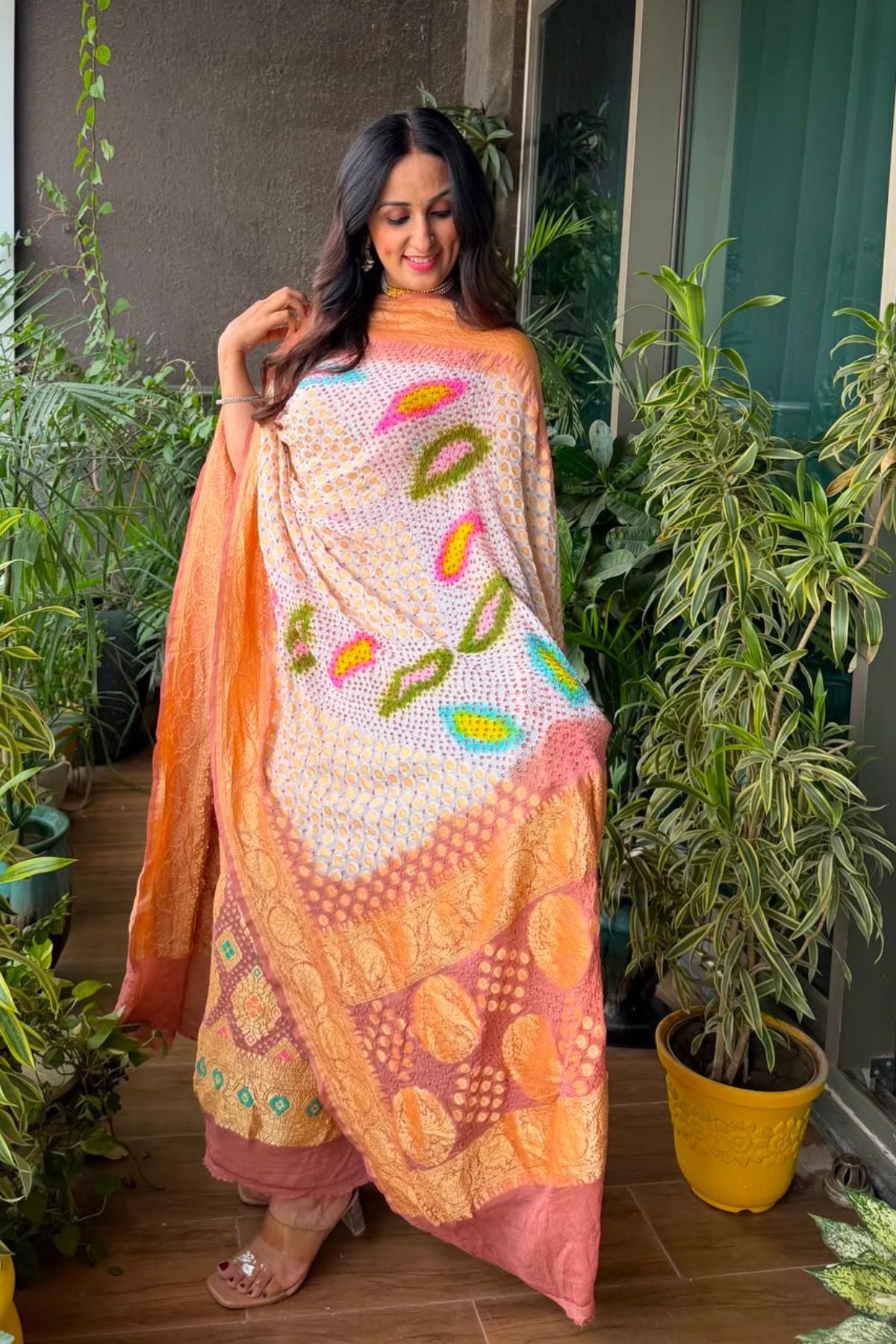 Banarasi khaddi georgette with red Bandhani kurta dupatta set!!!