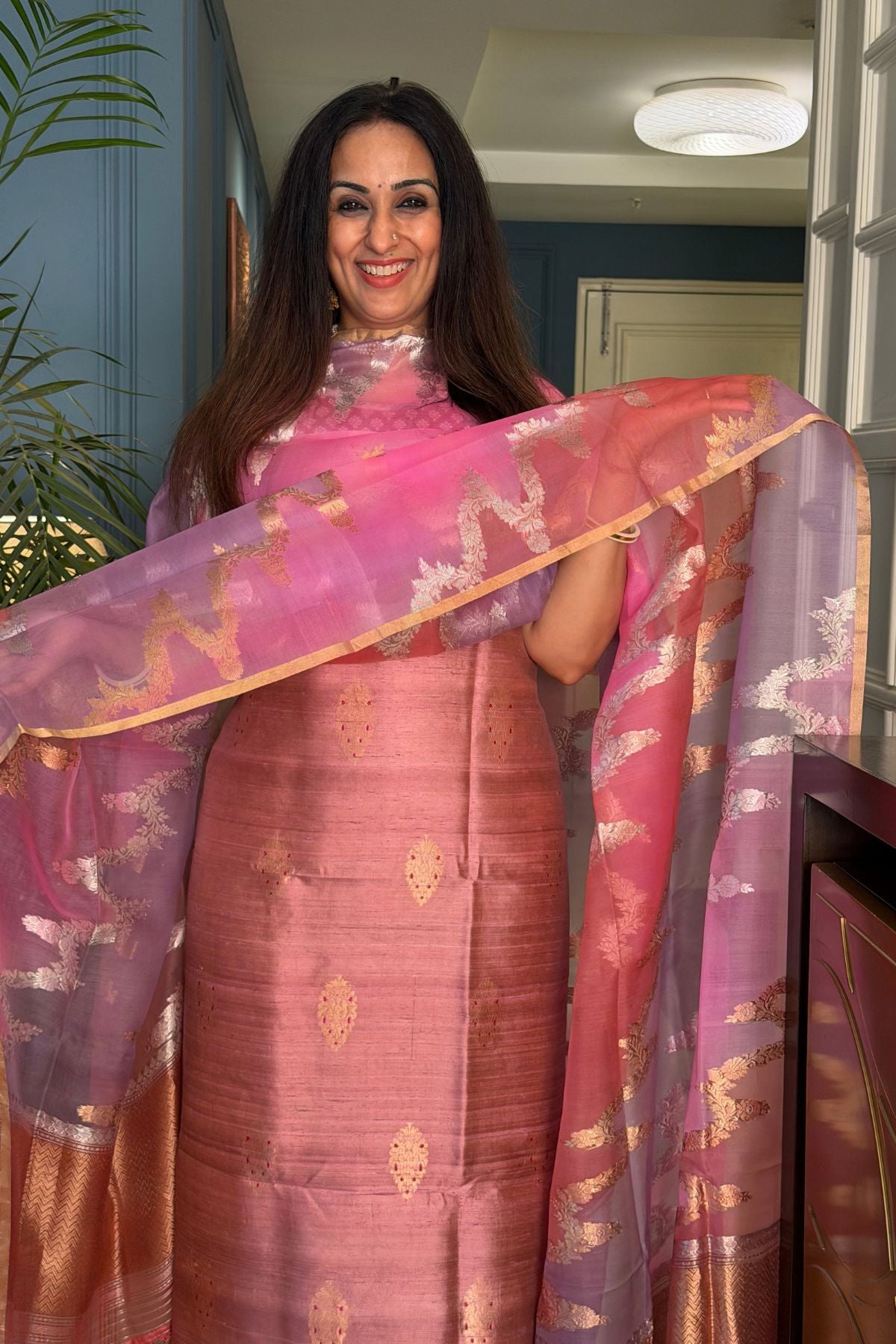 Pure Raw silk Banarasi set with pure Kora rangkaat dupatta!!