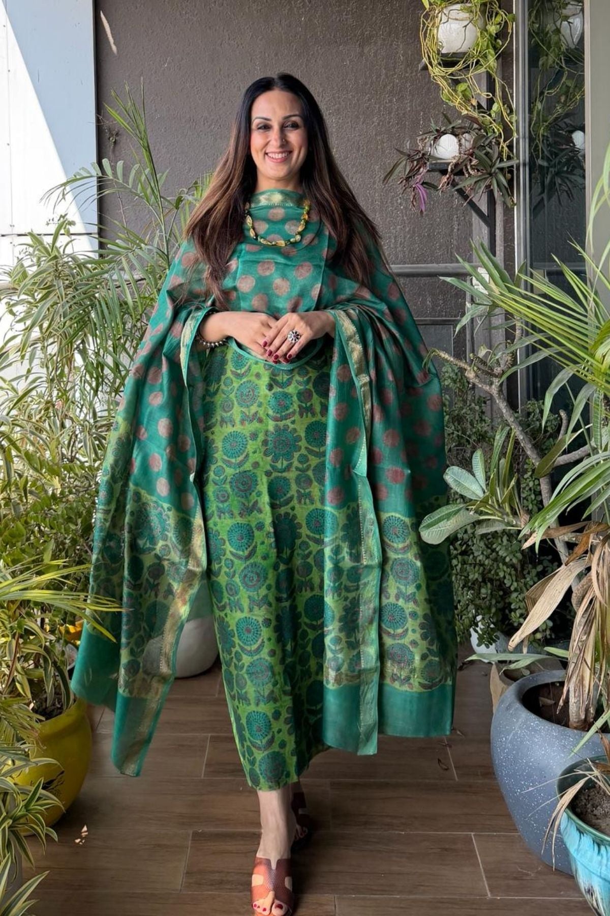 Handblocked with Pomegranate peel kurta dupatta sets in Maheshwari!!