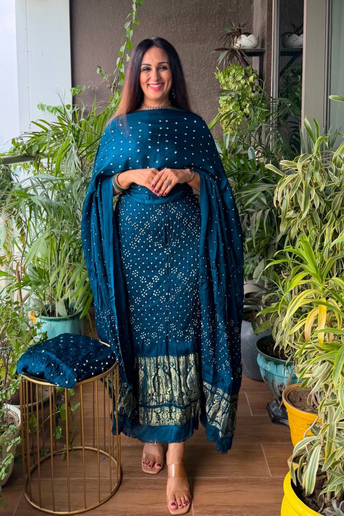 Pure modal silk full set with hand done bandhani and zari weaving!!