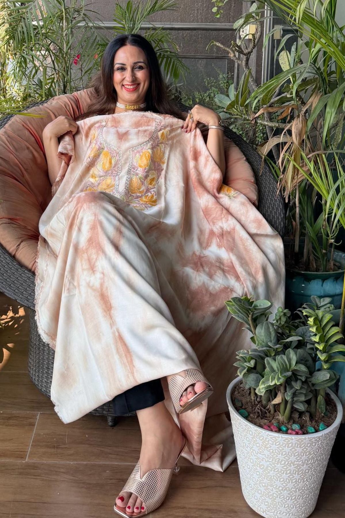 Pure muslin kurta fabric with Kashmiri work