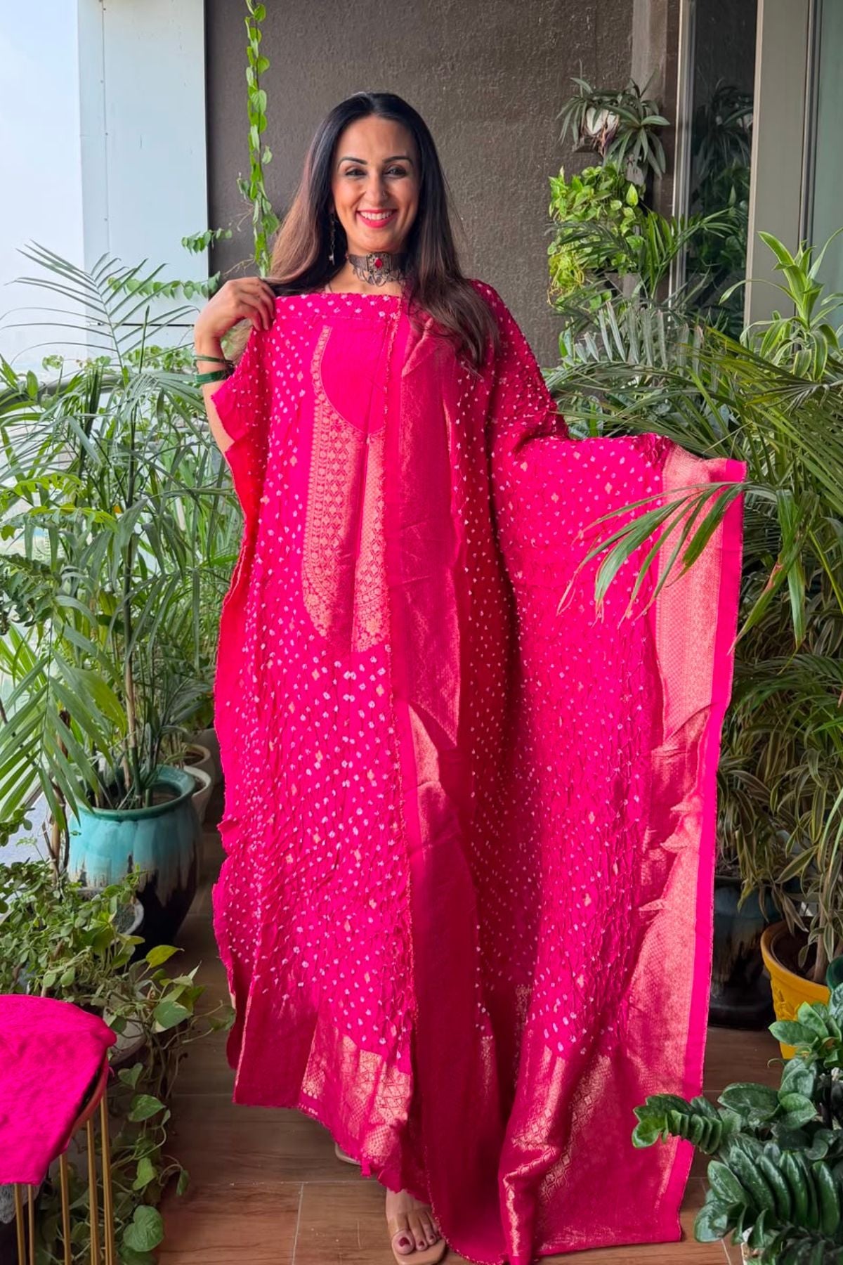 Pure gaji silk full set with hand done bandhani and zari weaving!!