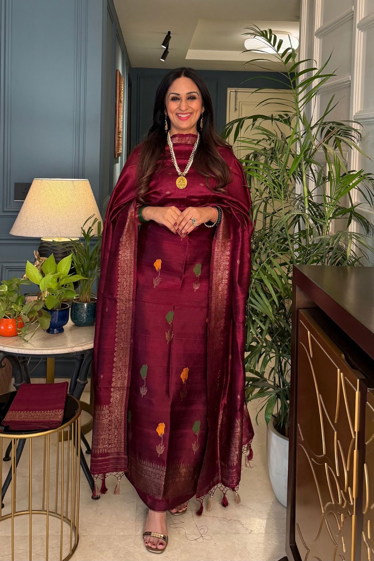 Handwoven Banarasi full sets in pure Raw silk!!