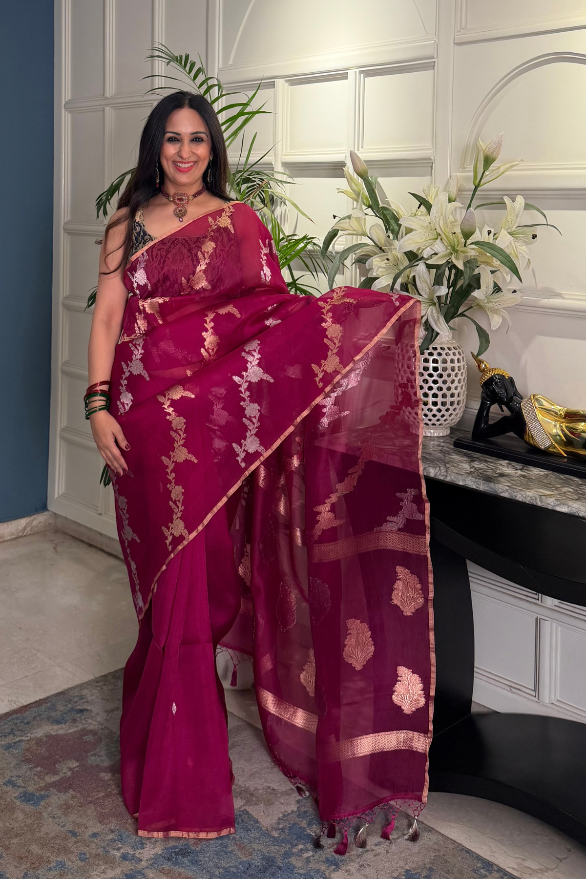 Handwoven zari weave Banarasi silk saree with blouse!!